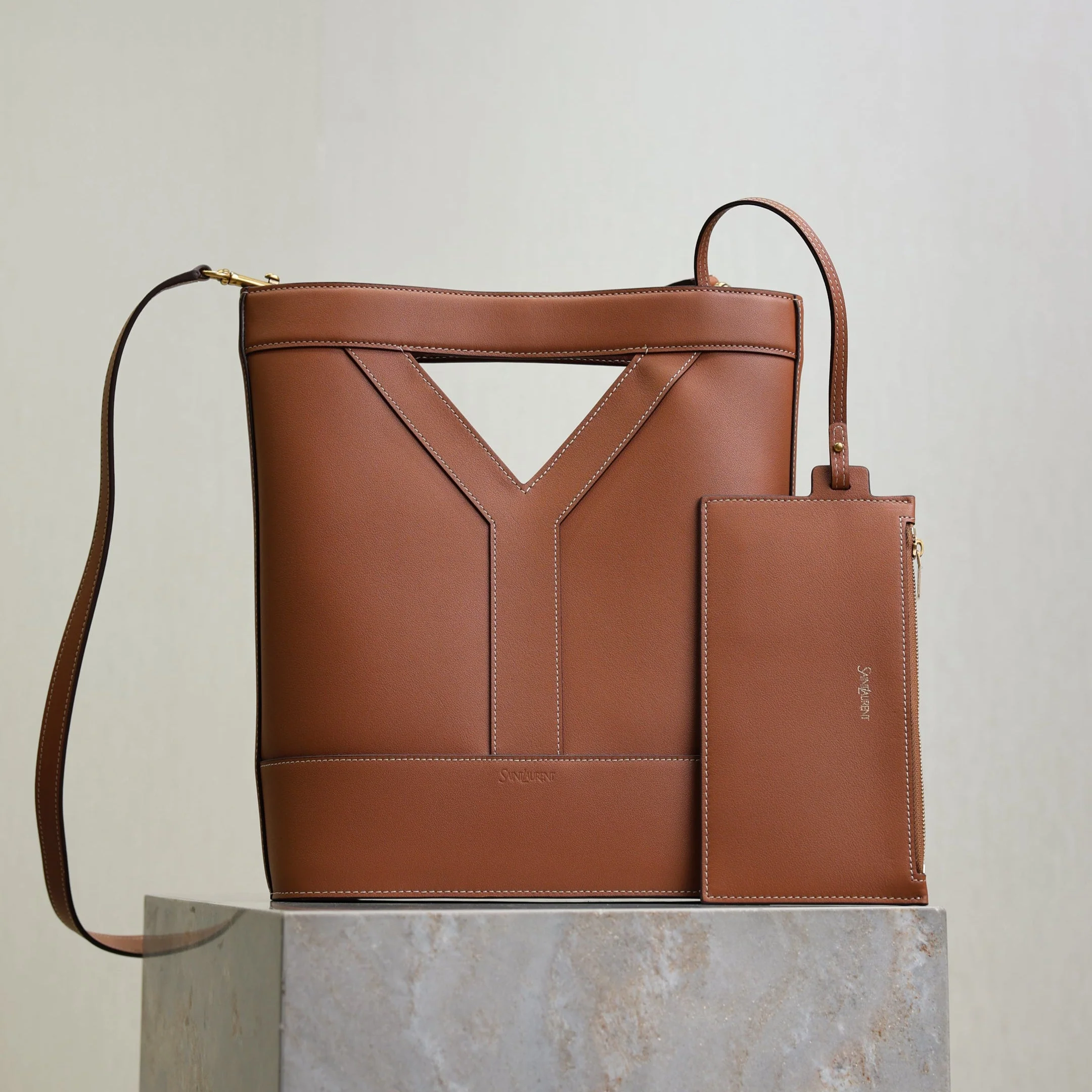 Saint Laurent YSL Small Bucket 23cm Caramel Leather