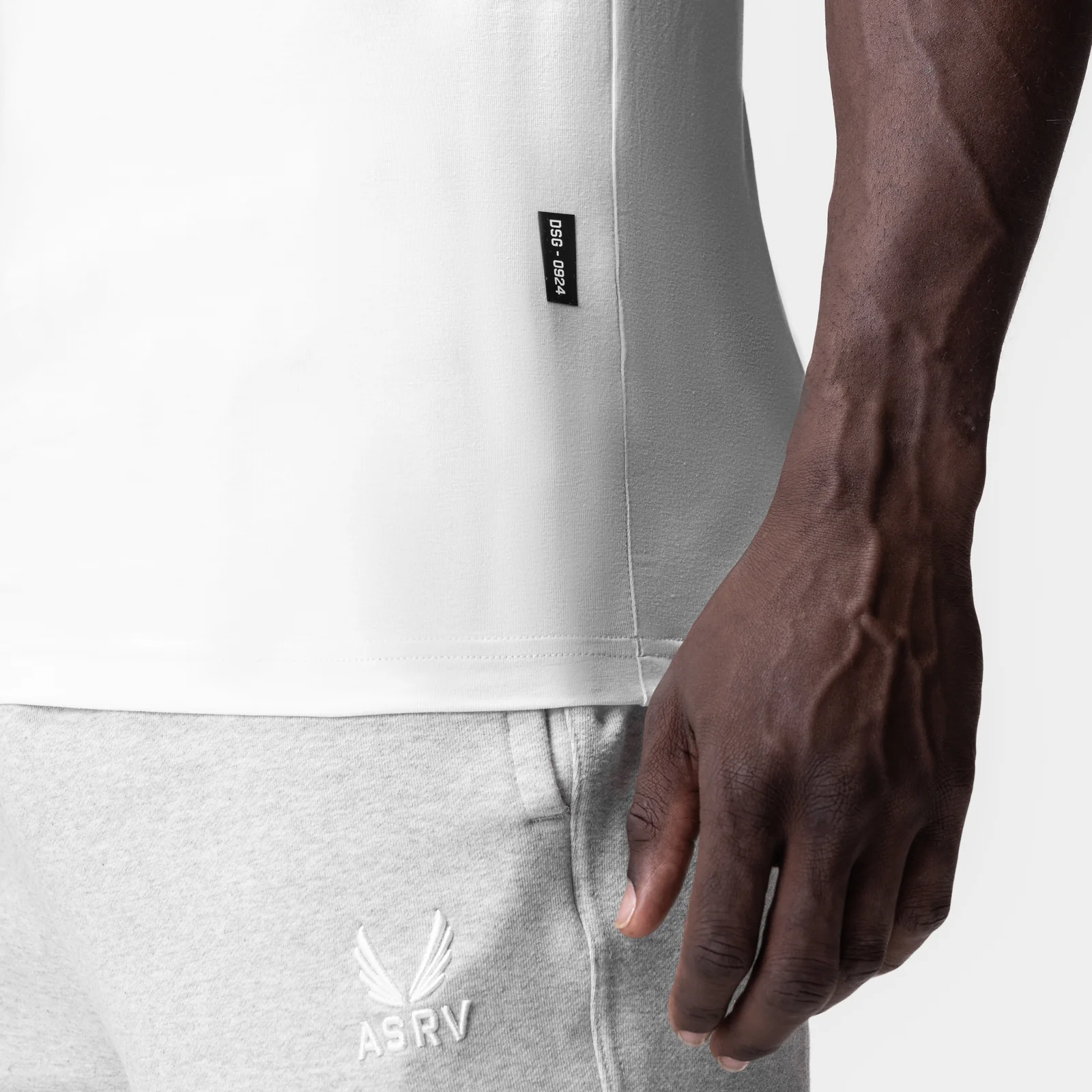 0924. Supima Essential Slim Tank - White