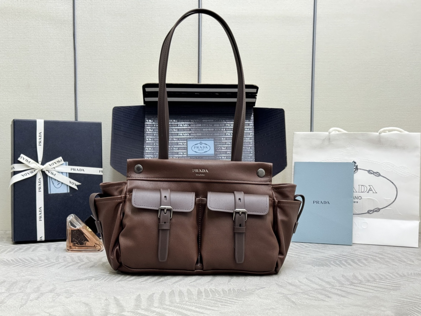 Prada Route medium leather tote bag-Cocoa Brown 1BG645