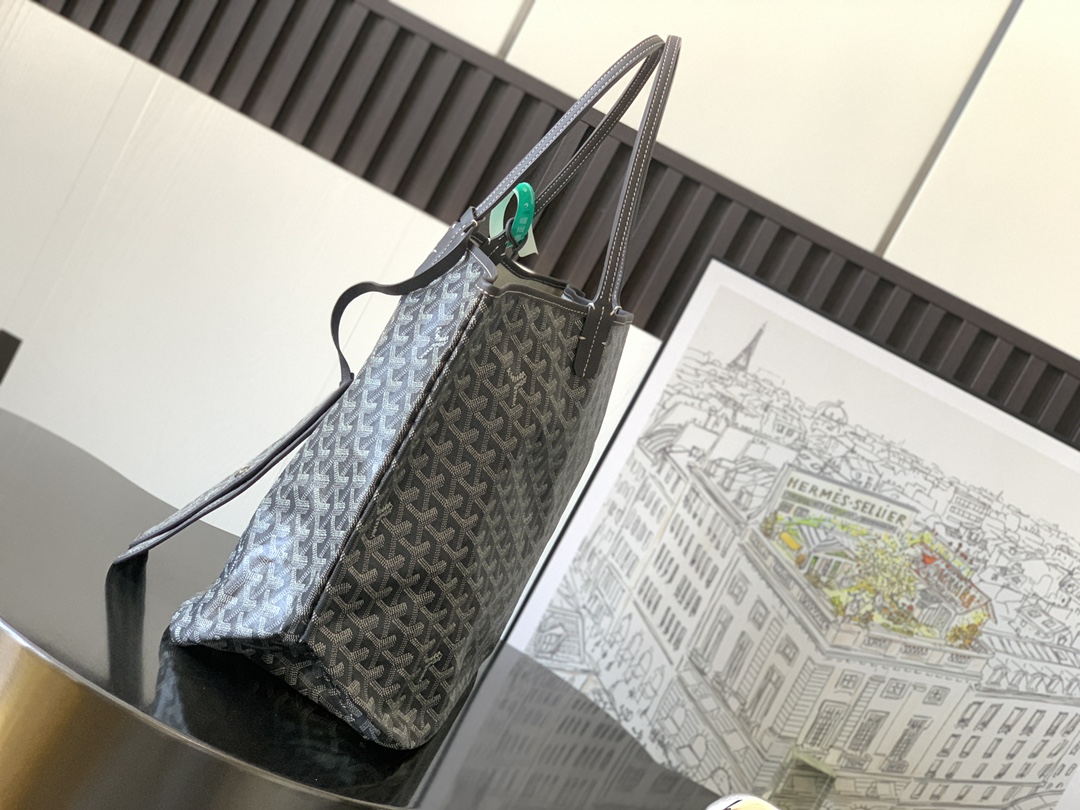Goyard Saint Louis GM Tote in Grey