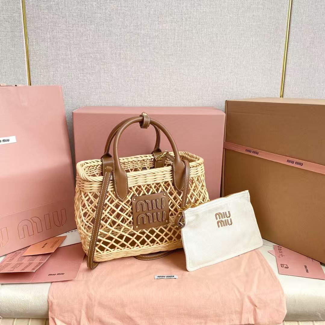 Miumiu new woven openwork handbag