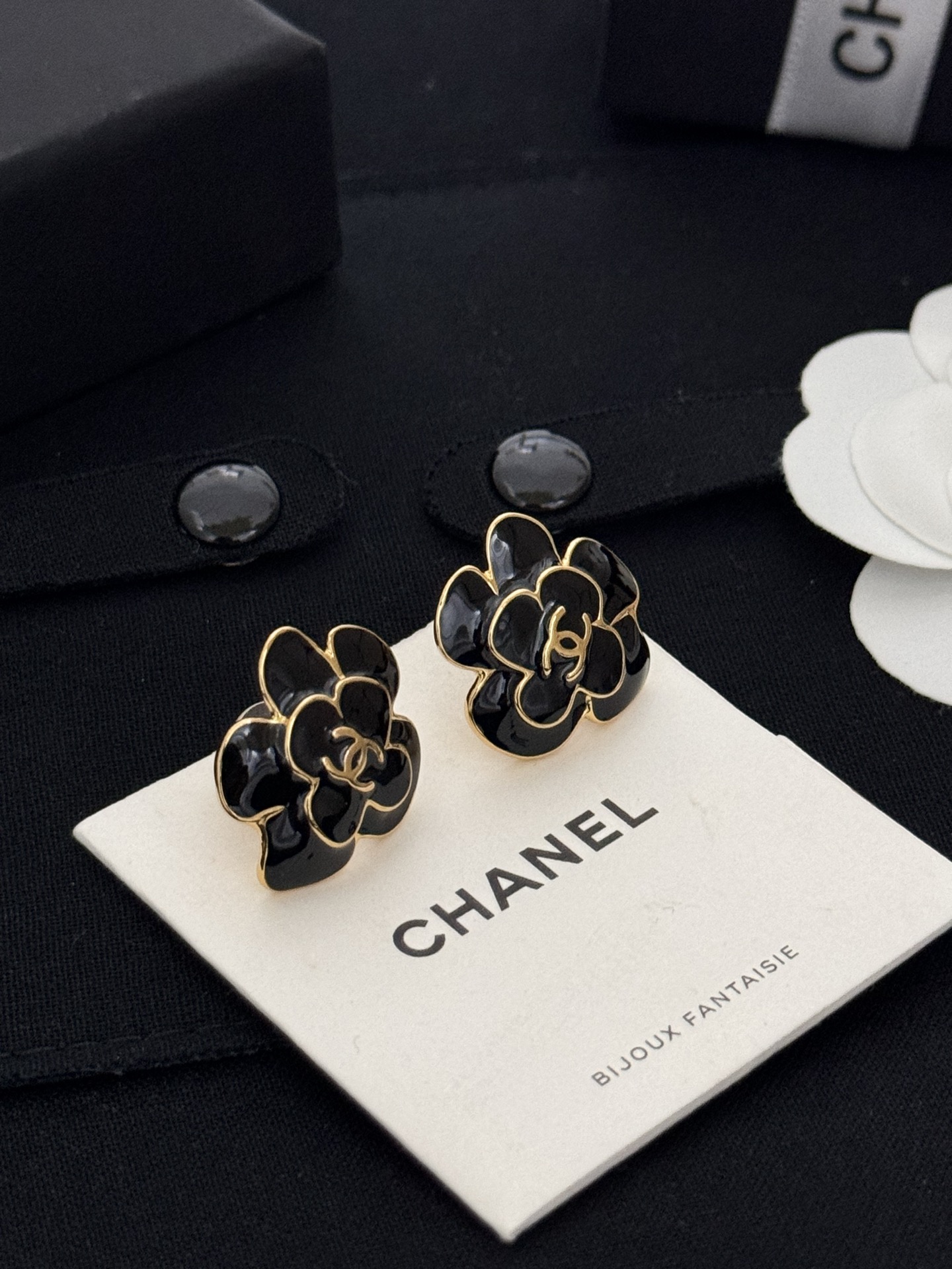 Chanel Fashion Earrings