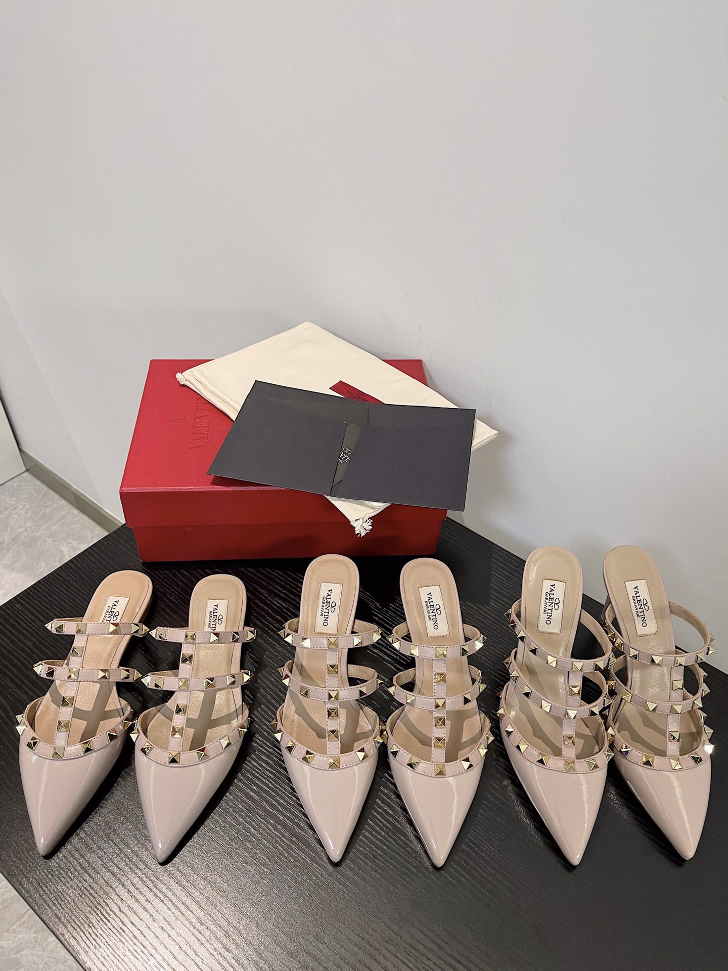 Valentino Garavani Poudre Pointed Toe Rockstud Patent Leather Flats &  Heels Mules Sandals - KAIROO