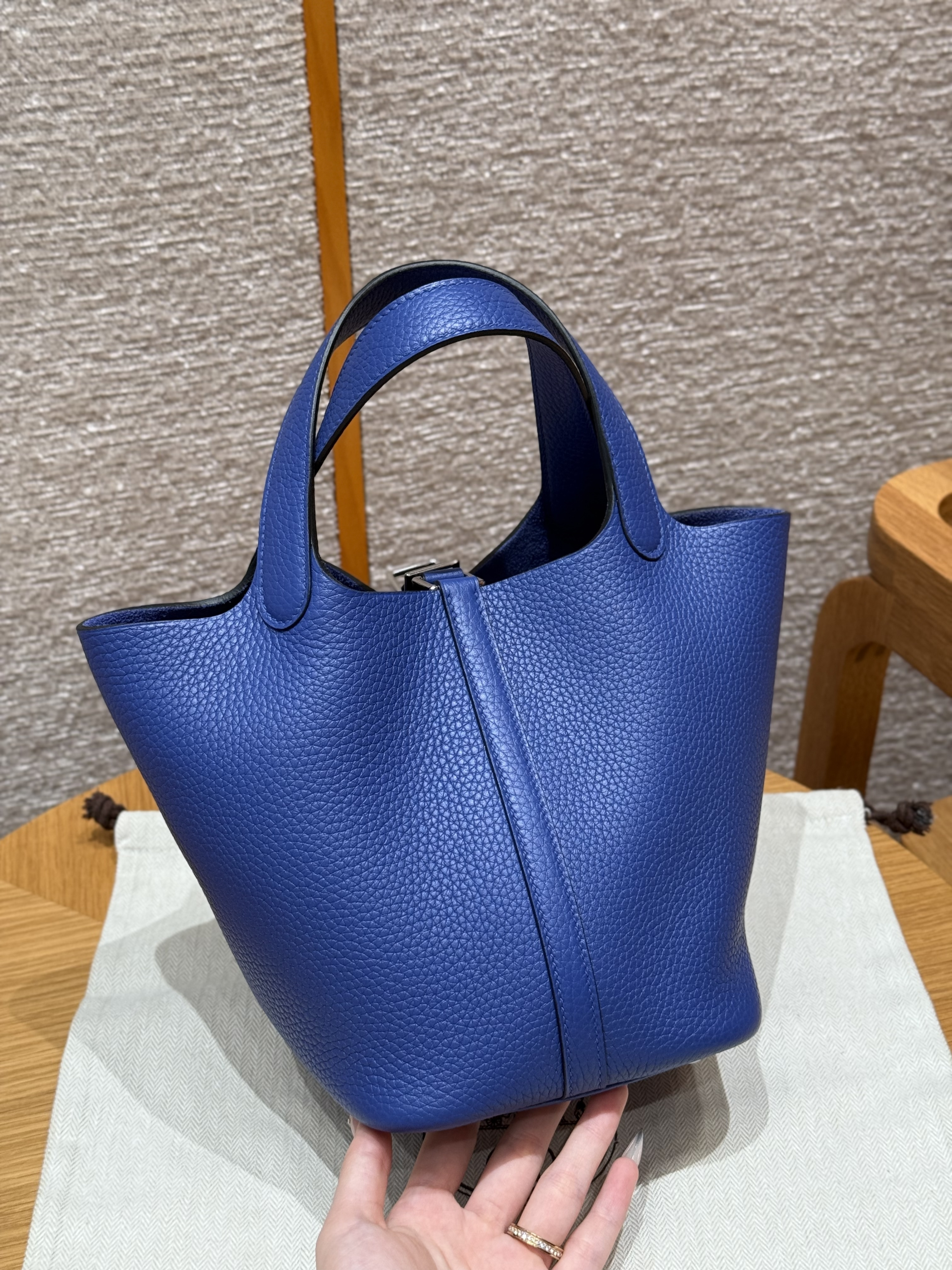 Hermes Blue Electric Clemence Picotin 18