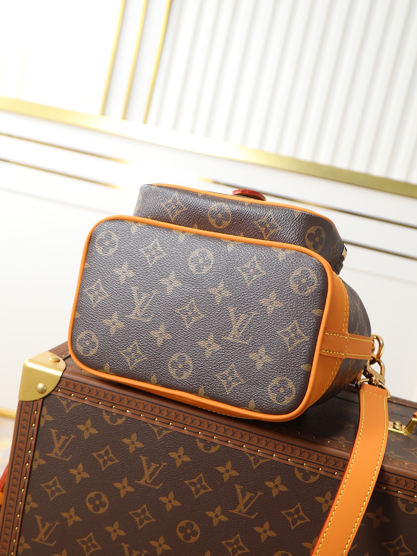 Louis Vuitton new No é Cargo bucket bag