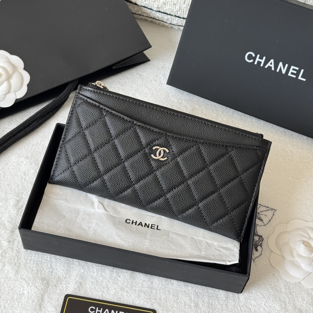 Chanel Zipped Long Wallet in Black Grained Calfskin