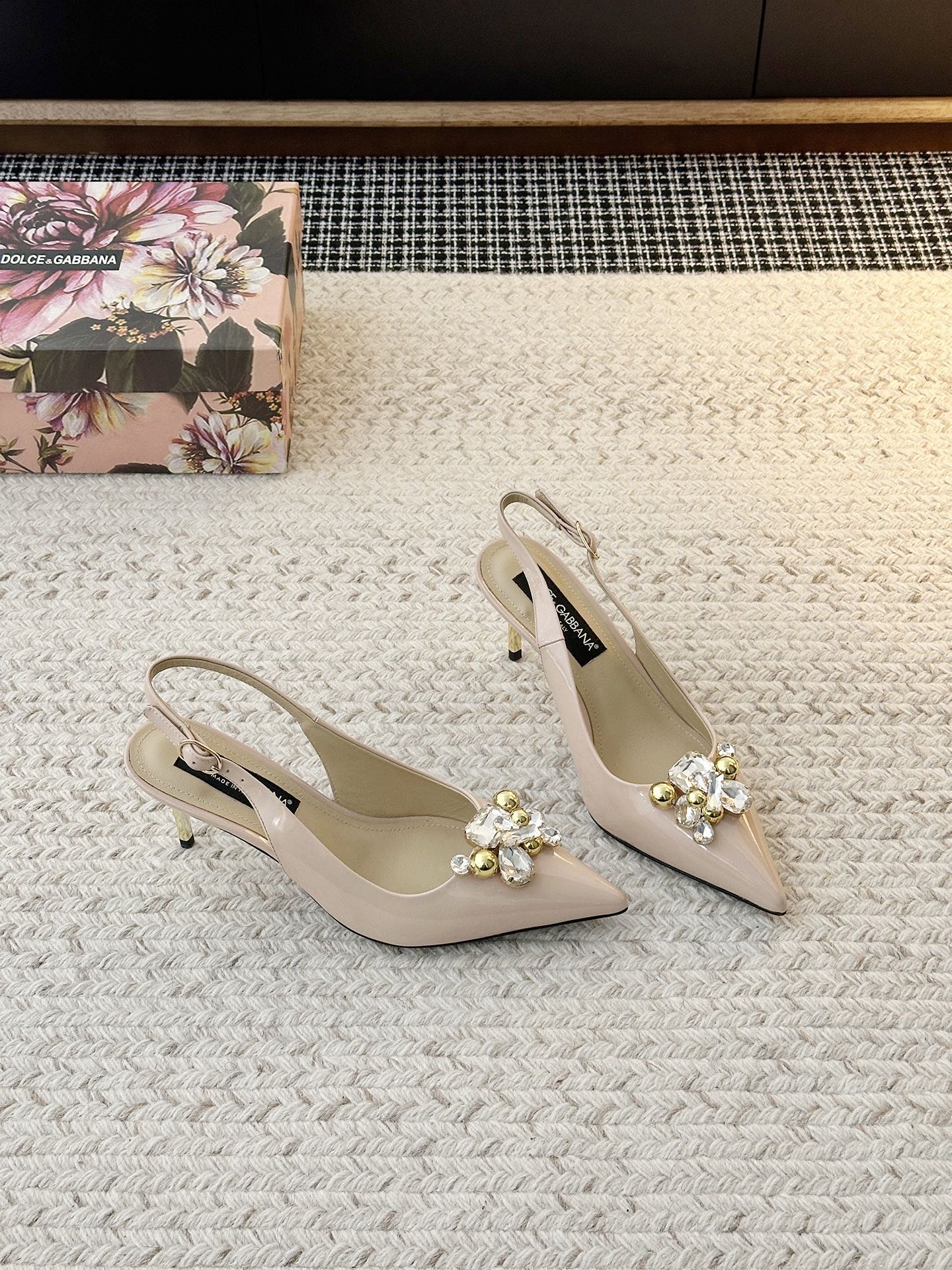 Dolce&Gabbana patent leather crystal slingback pumps