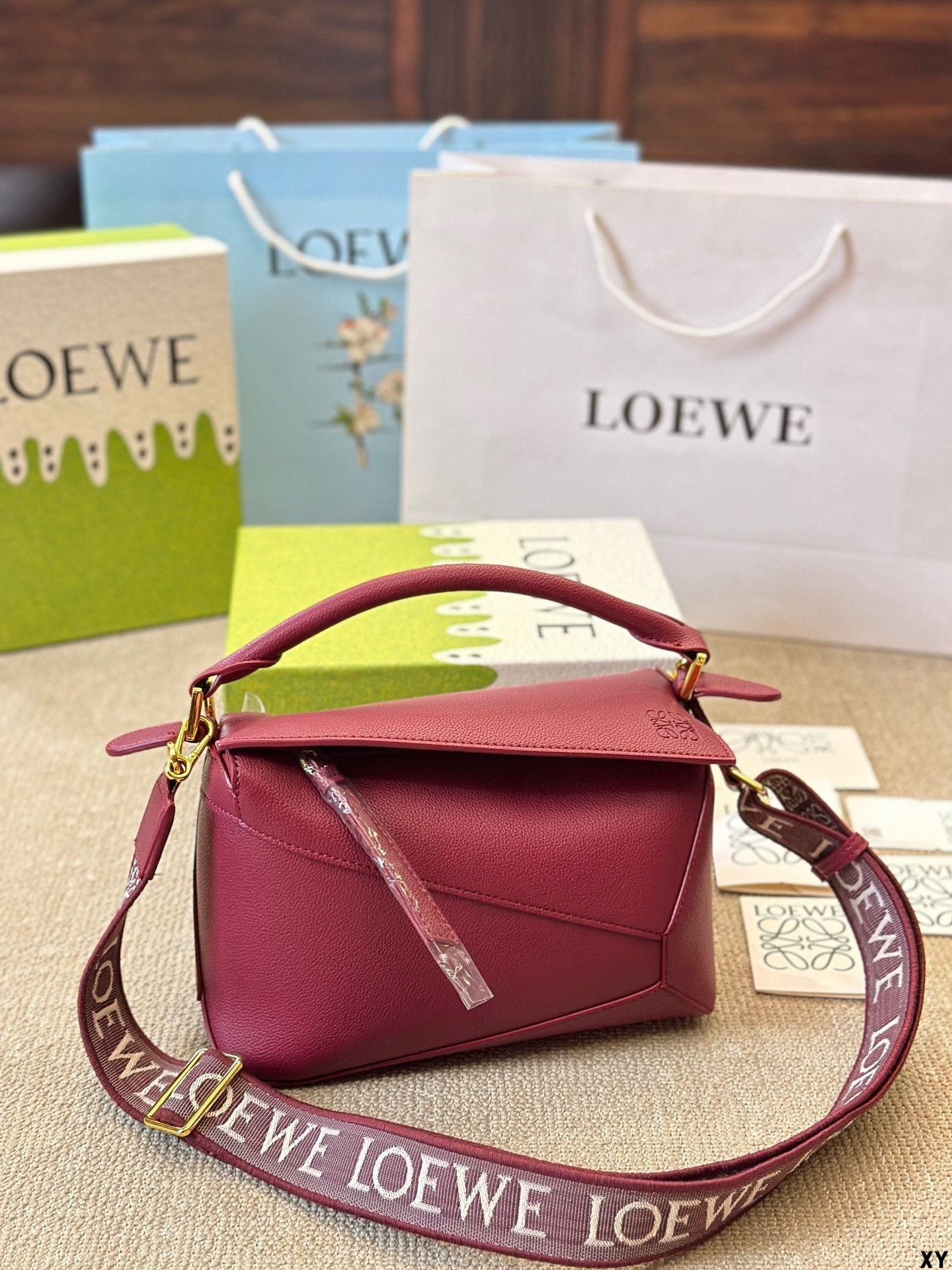 Loewe Small Burgundy Puzzle Edge Grained Leather Jacquard Strap Top Handle Shoulder Bag - KAIROO