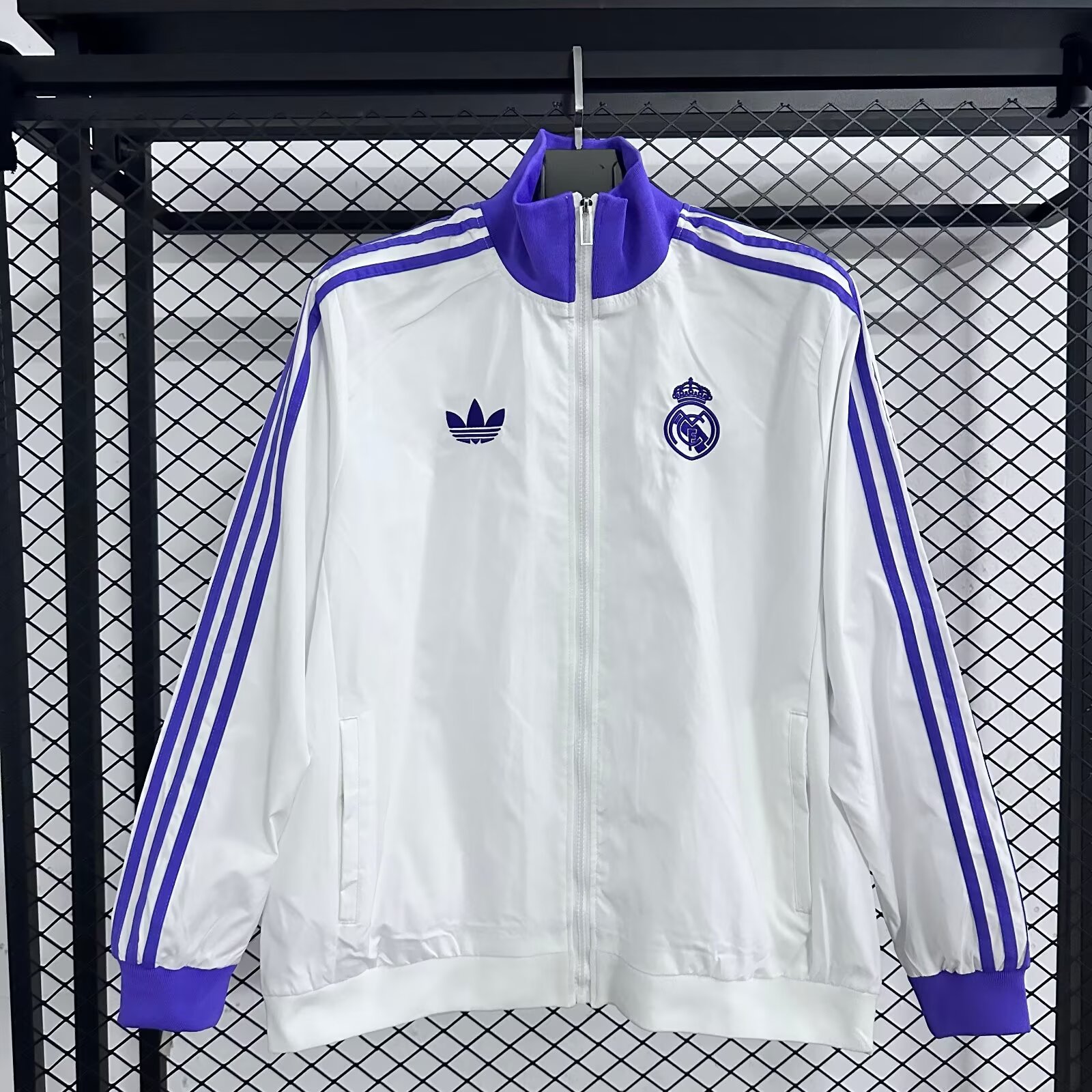 Real Madrid White and Purple Retro Sporty Striped Stand Collar Jacket with Badge, Sporty Zipper Stand Collar Long Sleeve Jacket, Cloud White