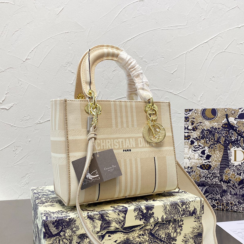 Dior The LADY D-LITE Bag  AAA Quality