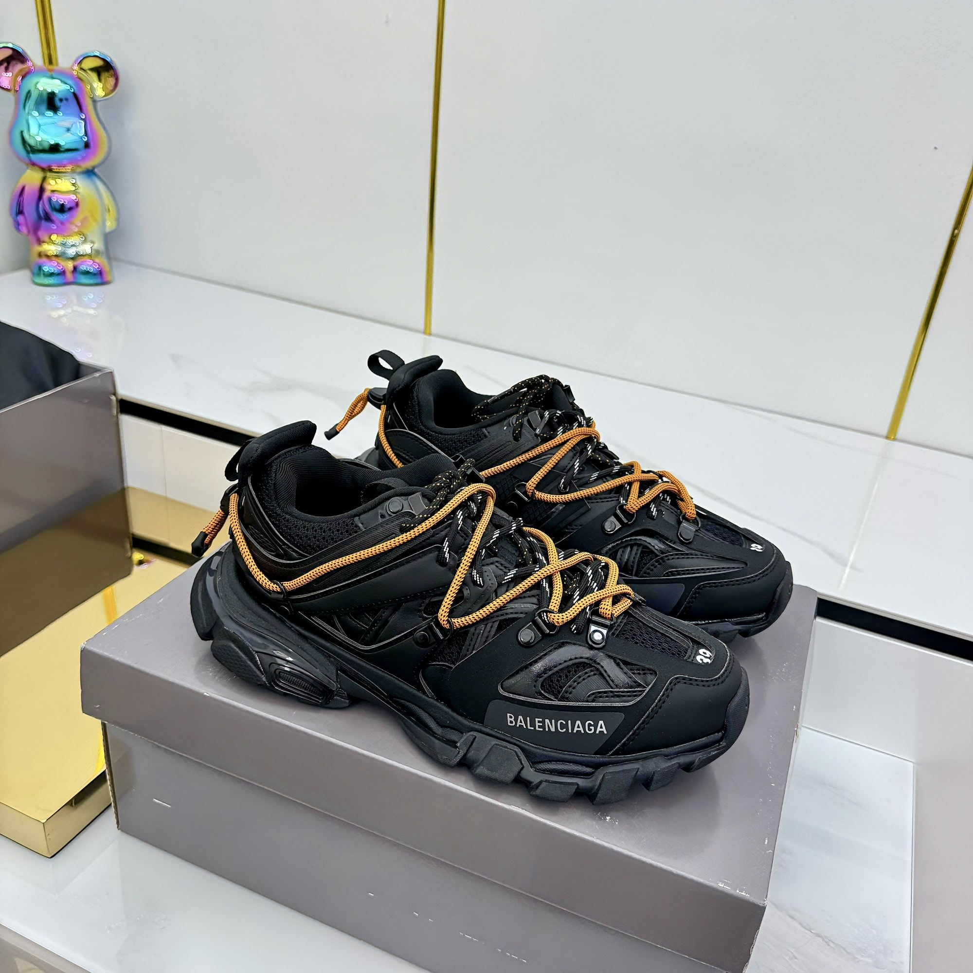 Balenciaga 3XL Unisex Sneaker in Black
