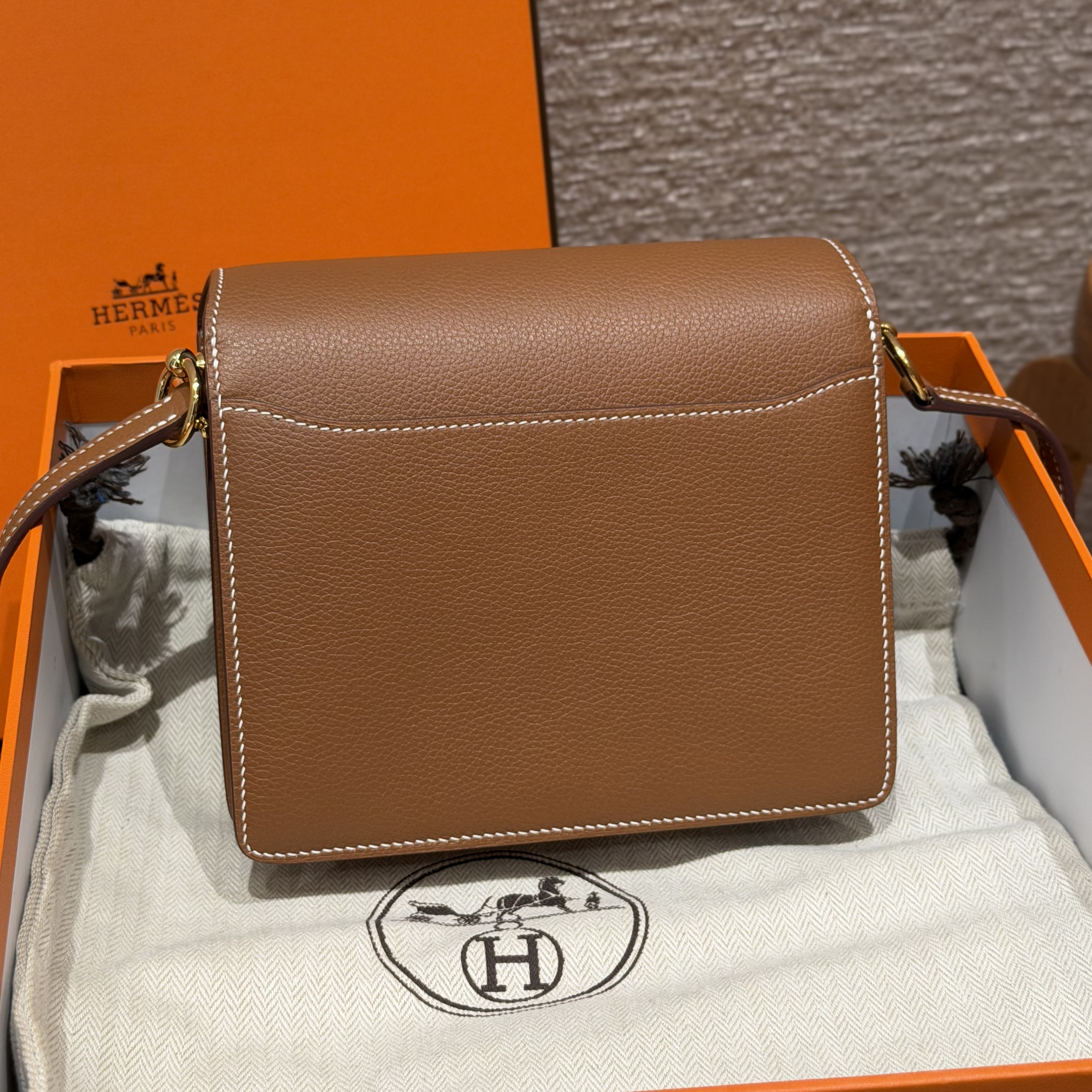Hermes Gold Evercolor Mini Roulis 18