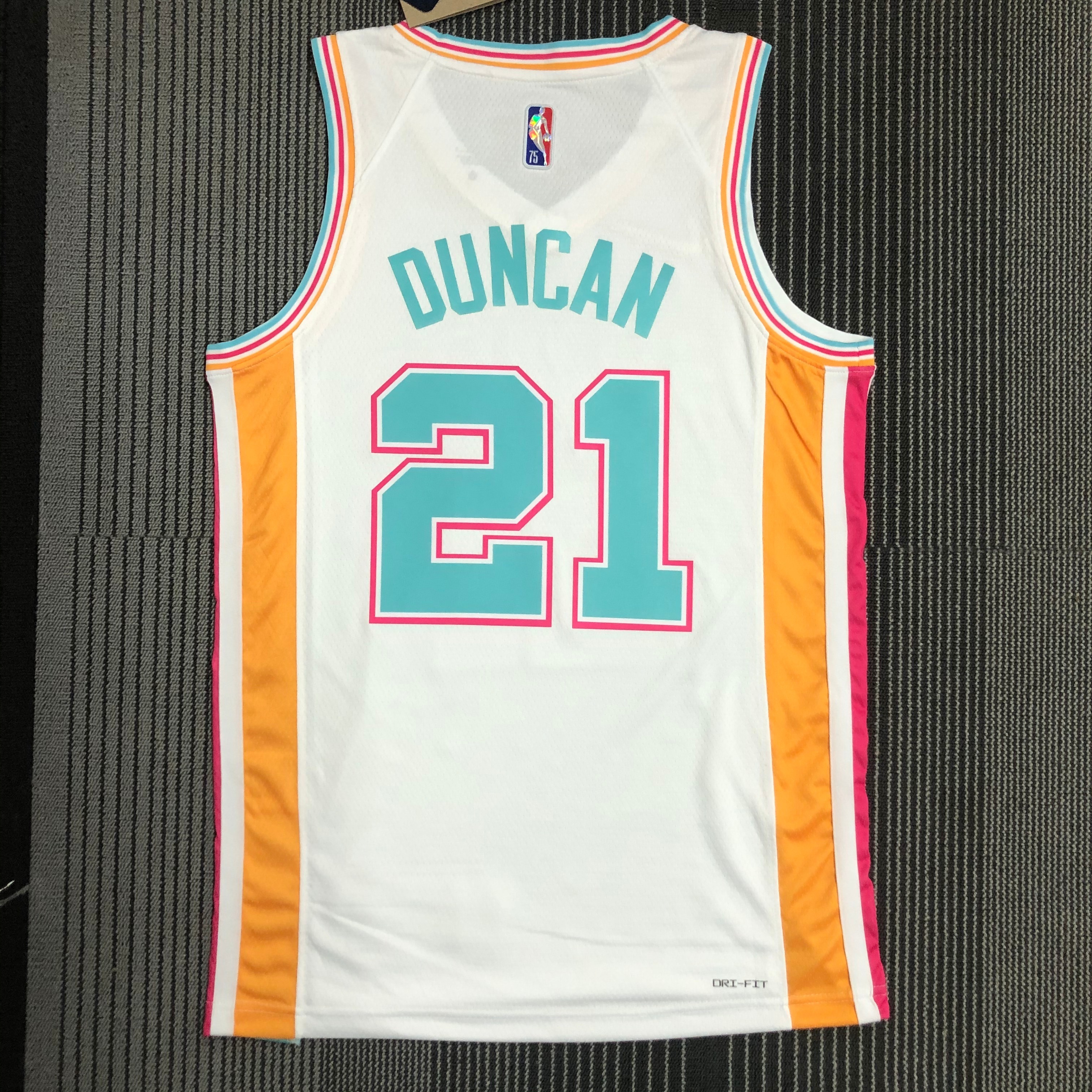 22 Season SAN ANTONIO SPURS City Edition  #21