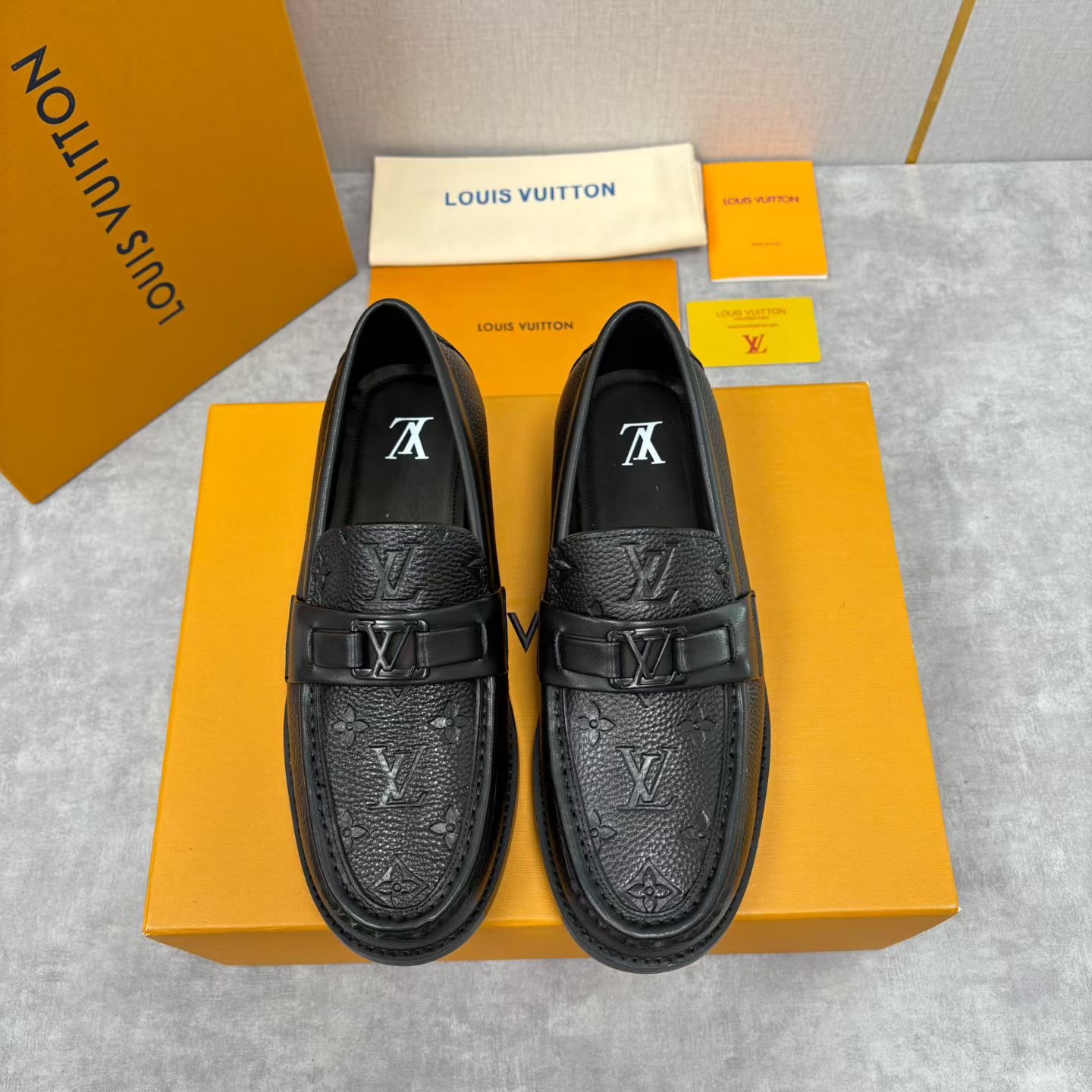 Men's LV Major Loafers