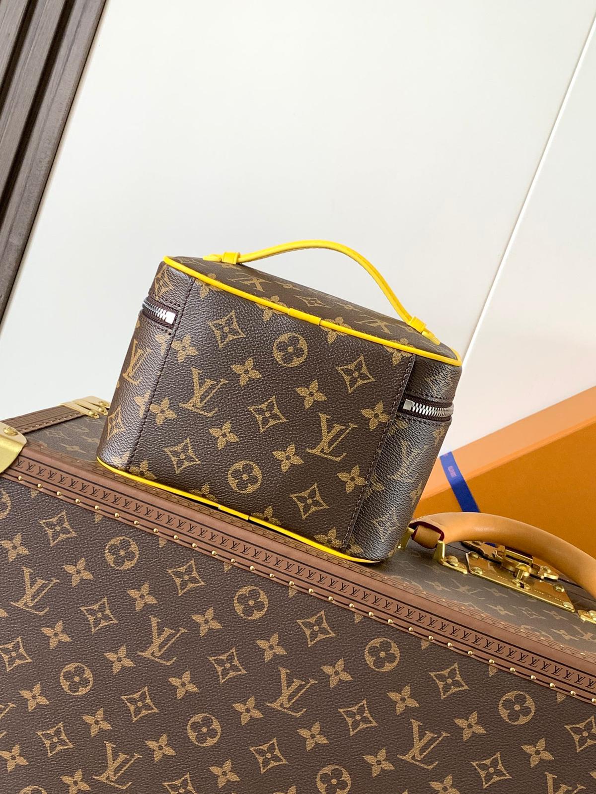 Louis Vuitton LV Makeup Box Nice Mini Pondichery Pink M12650
