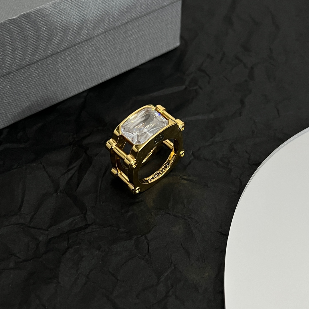 Balenciaga  ring