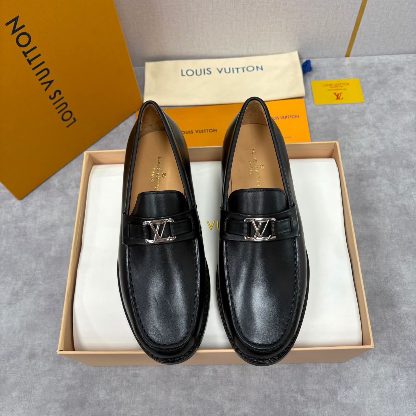 Men's LV Major Loafers