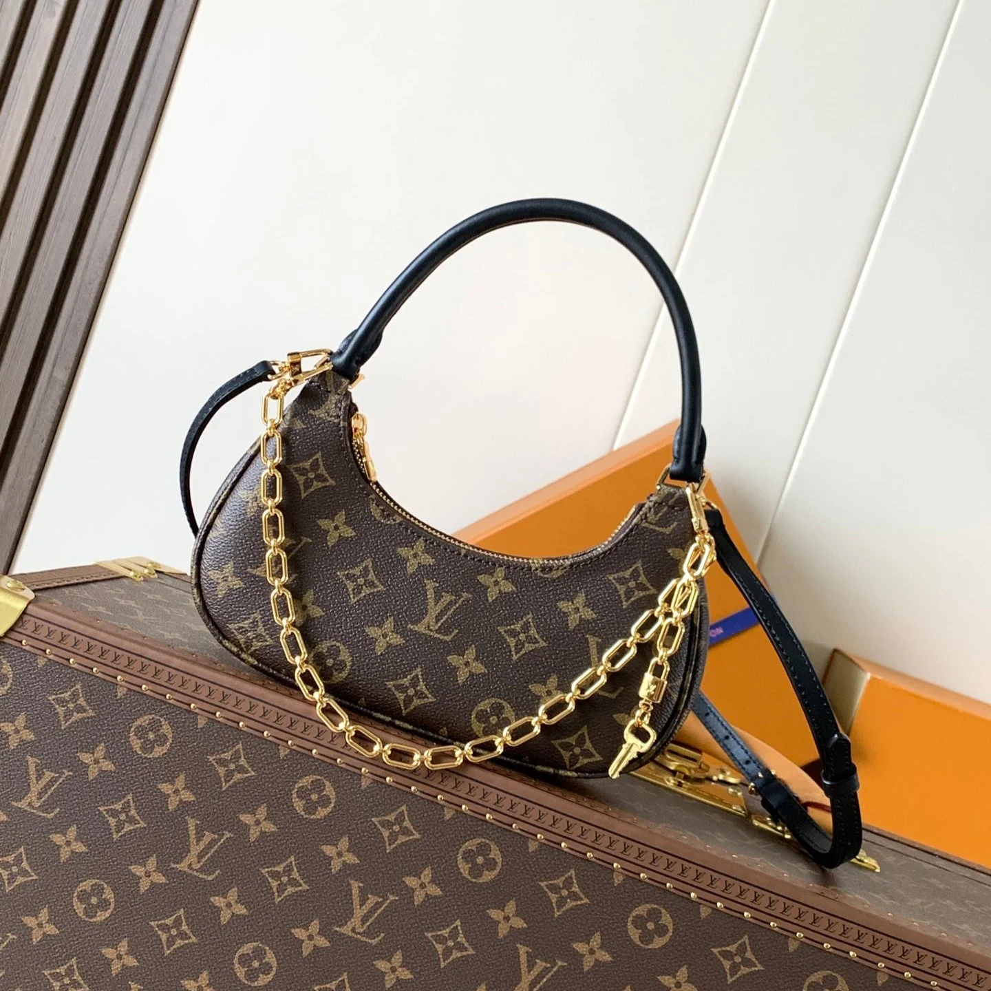 Louis Vuitton LV Catchy PM 24cm Brown Monogram Canvas & Cowhide