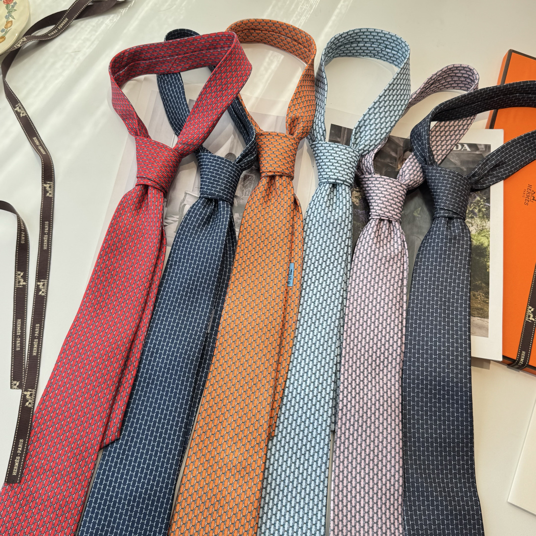 Hermès Classic Micro H-Logo Silk Tie - Essential for Business Elites - KAIROO