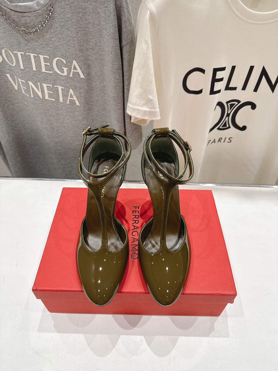Ferragamo Shiny Leather Pump with strap