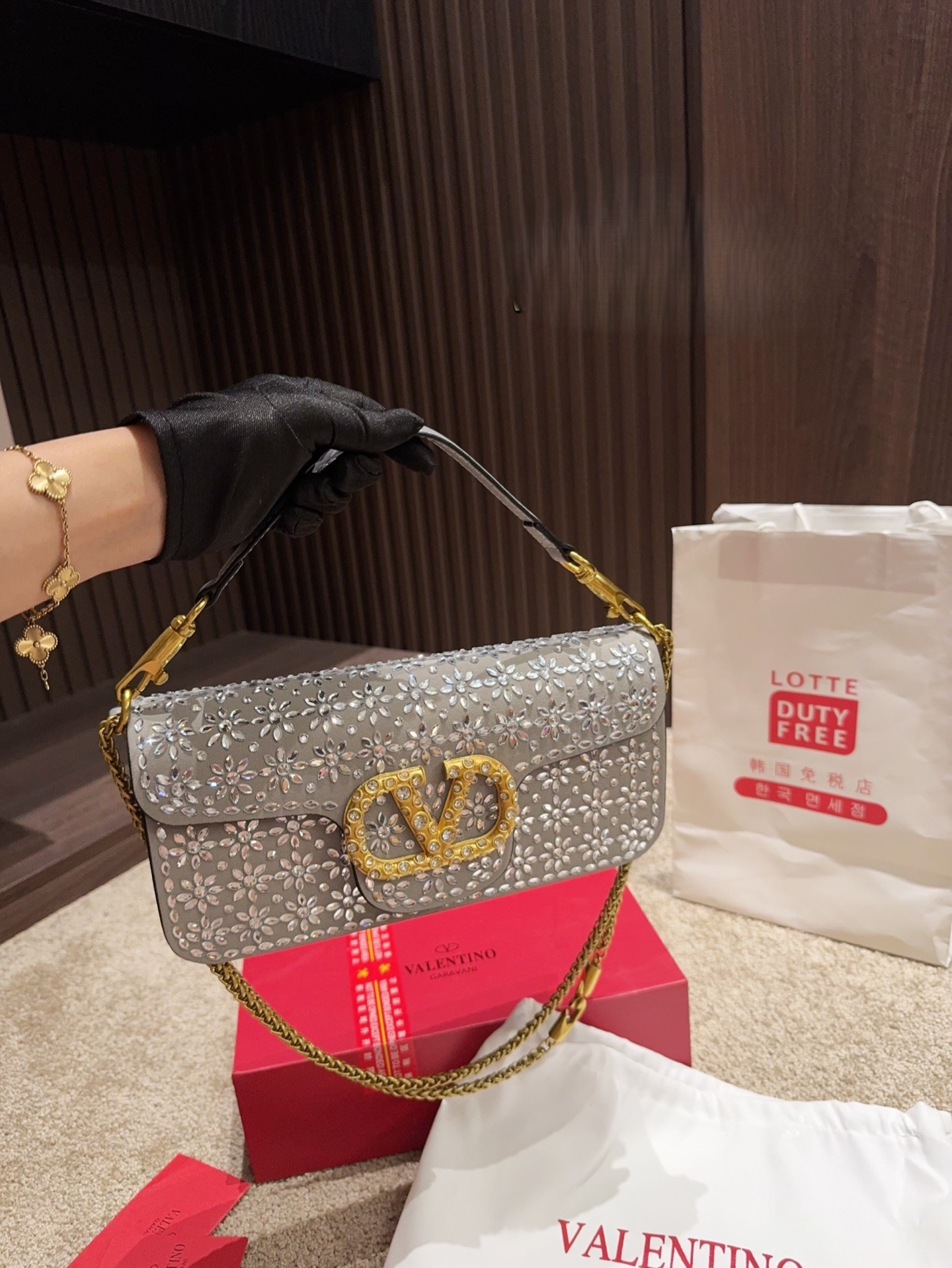 Valentino Garavani Locò Grey Floral Embroidery Sequin Decoration Crystal-Encrusted VLogo Chain Shoulder Bag - KAIROO