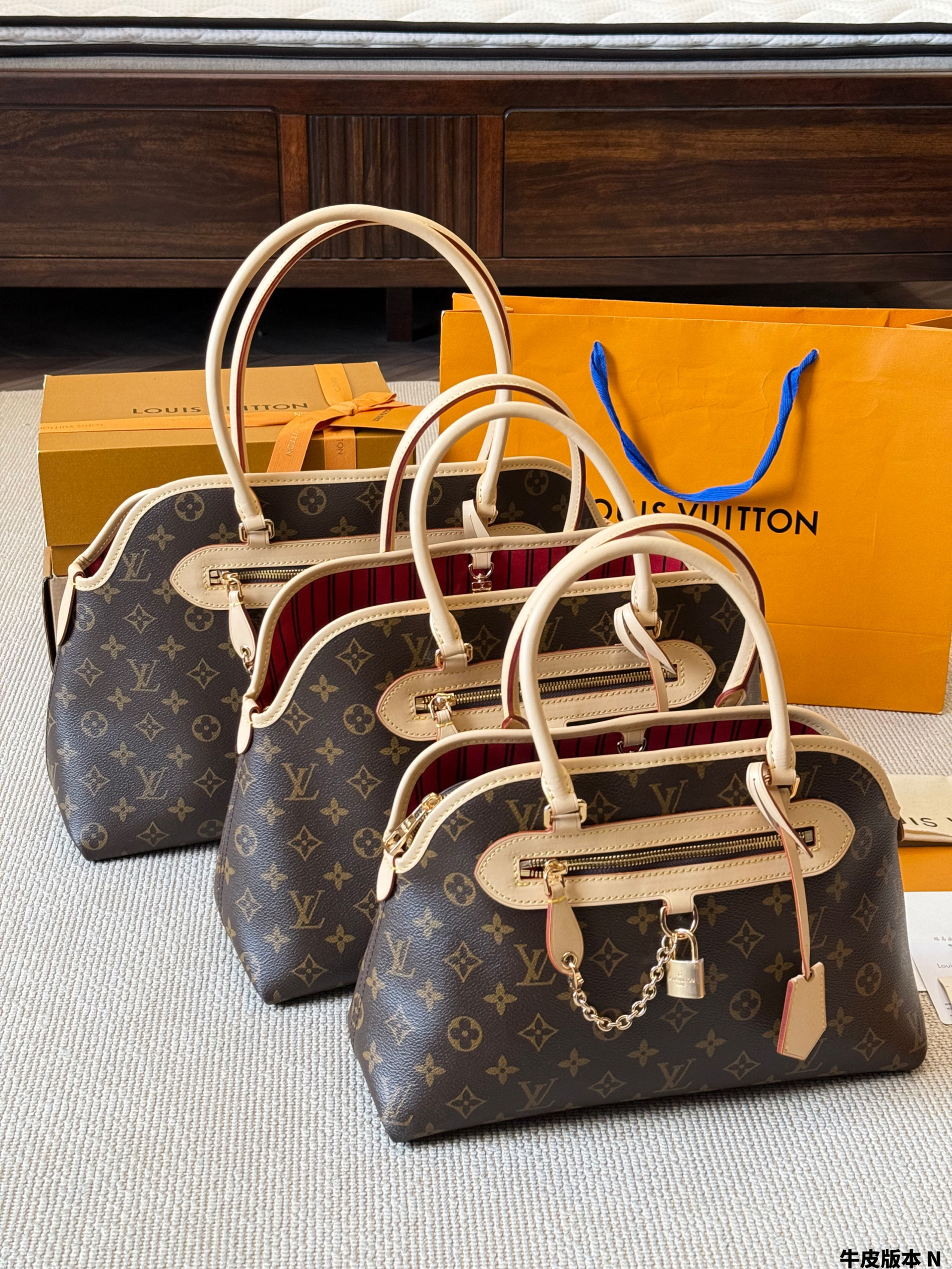 Louis Vuitton PM/MM/GM Montorgueil Ever More Monogram Canvas Dome Beige Top Handle Bag With Pouch - KAIROO