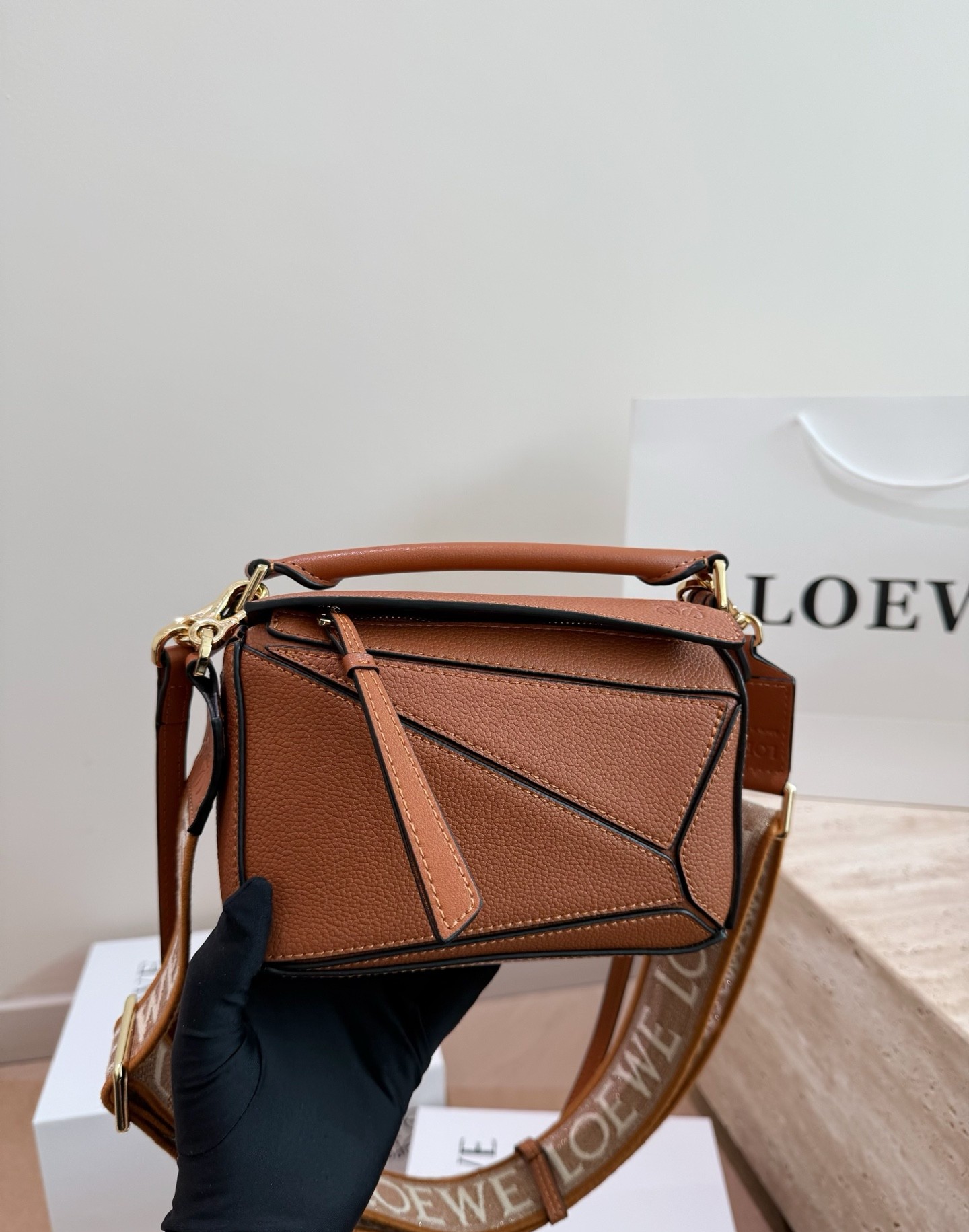 Loewe Puzzle Tan 18/24 Cuboid Cut-Outs Grained Calfskin Monogram Webbing Strap Handle Shoulder Bag - KAIROO