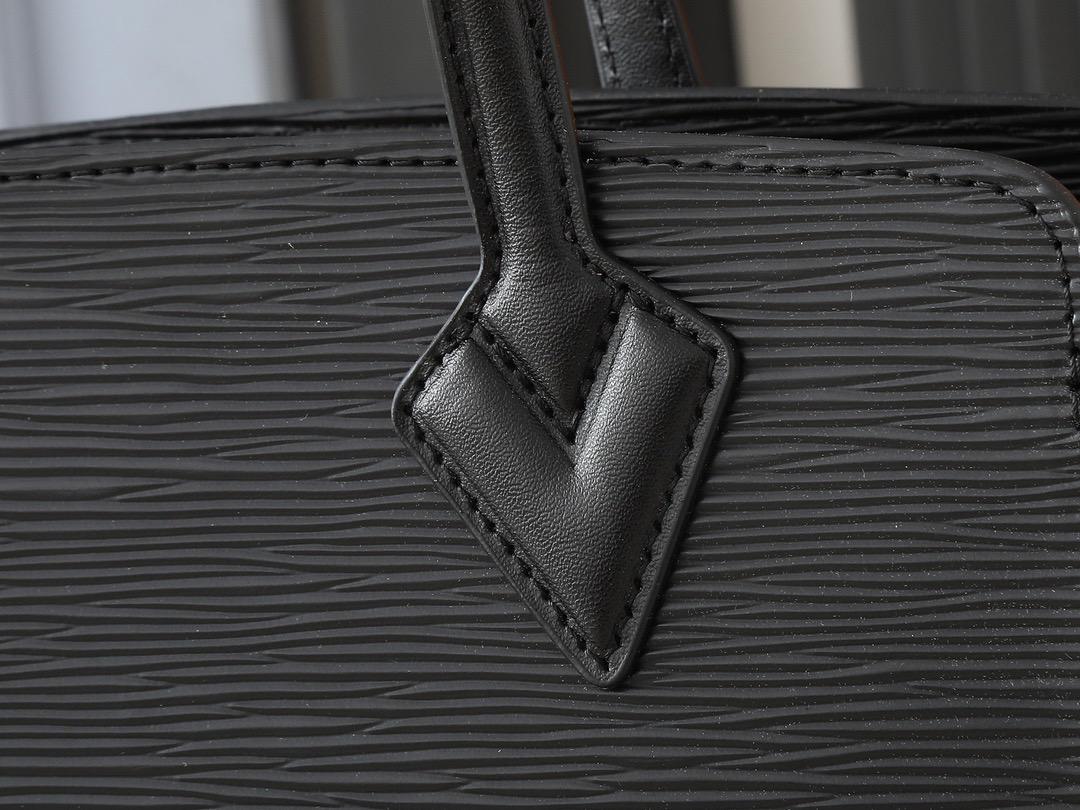 Louis Vuitton LV Varenne East West