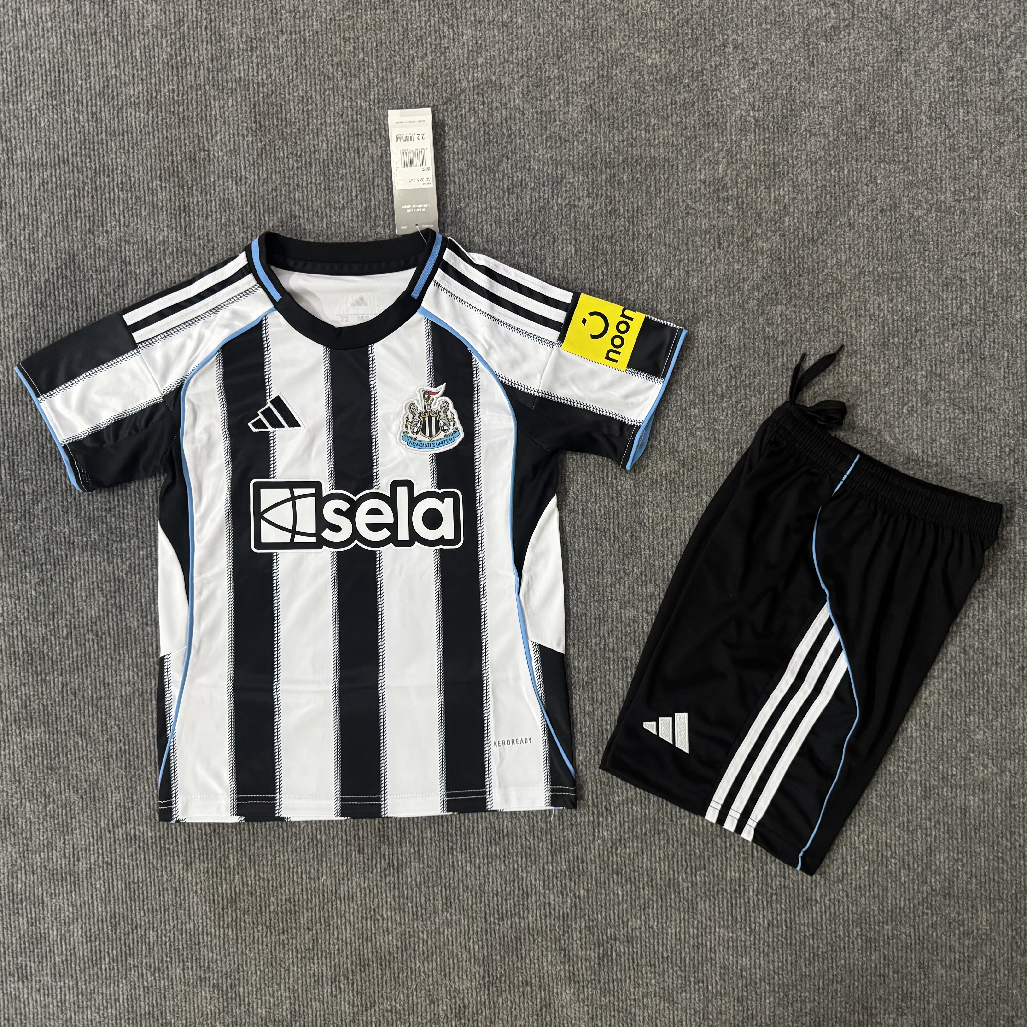 Kids Newcastle 25/26 Home 16-28