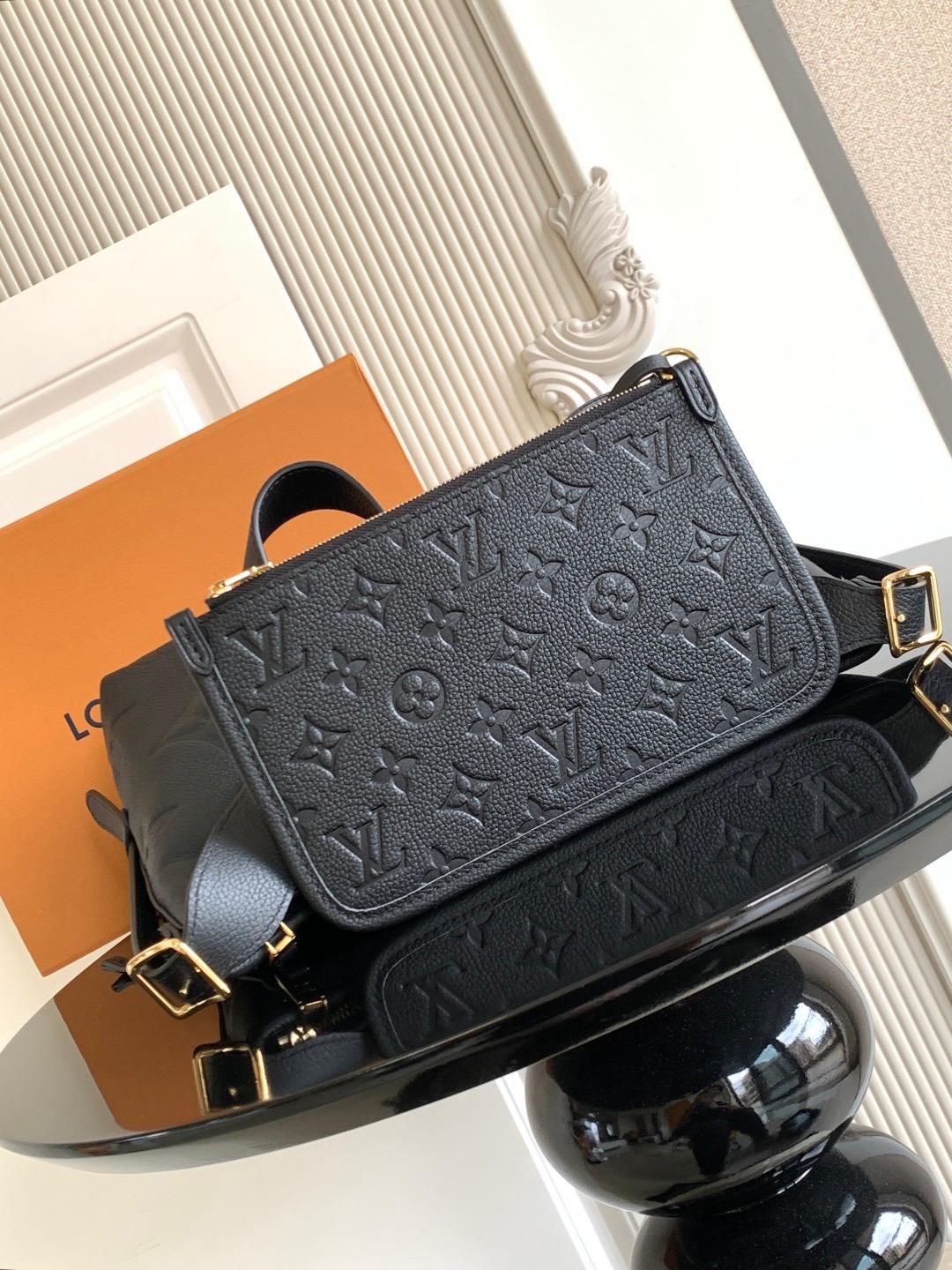 Louis Vuitton LV M46289 CarryAIl MM