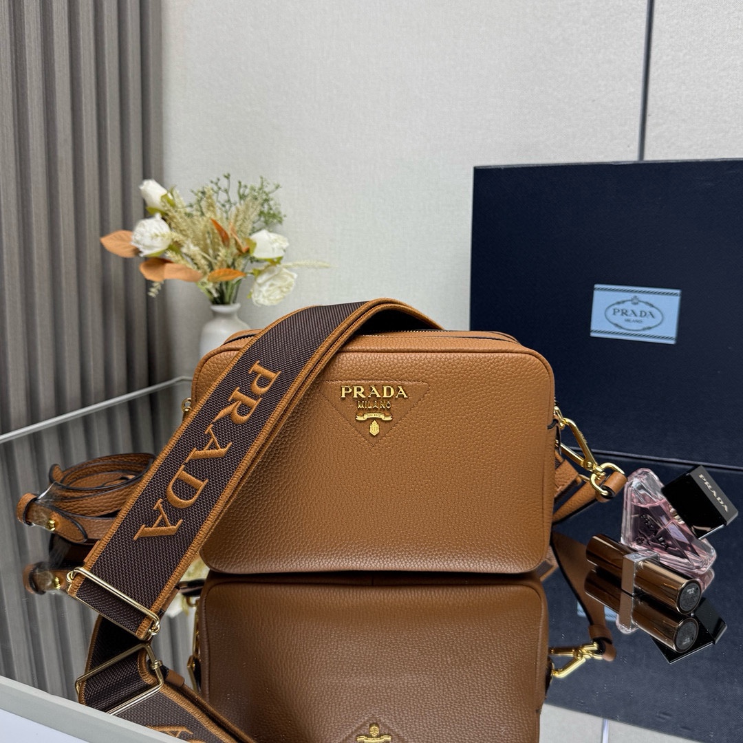 Prada Small leather shoulder bag-Caramel 1BH082