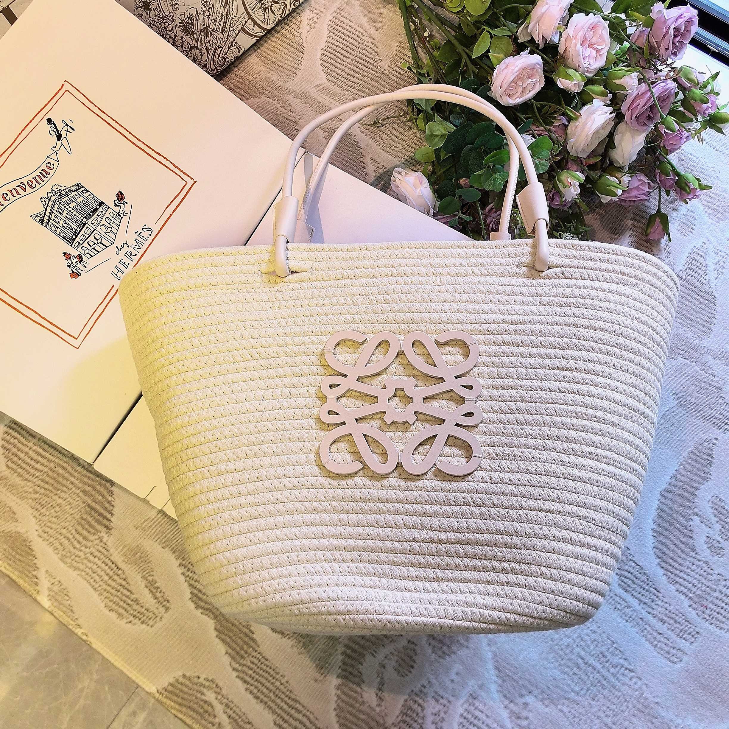 Loewe Paula's Ibiza Small White Hand-woven Iraca Palm Leather Anagram Tote Basket Bag - KAIROO
