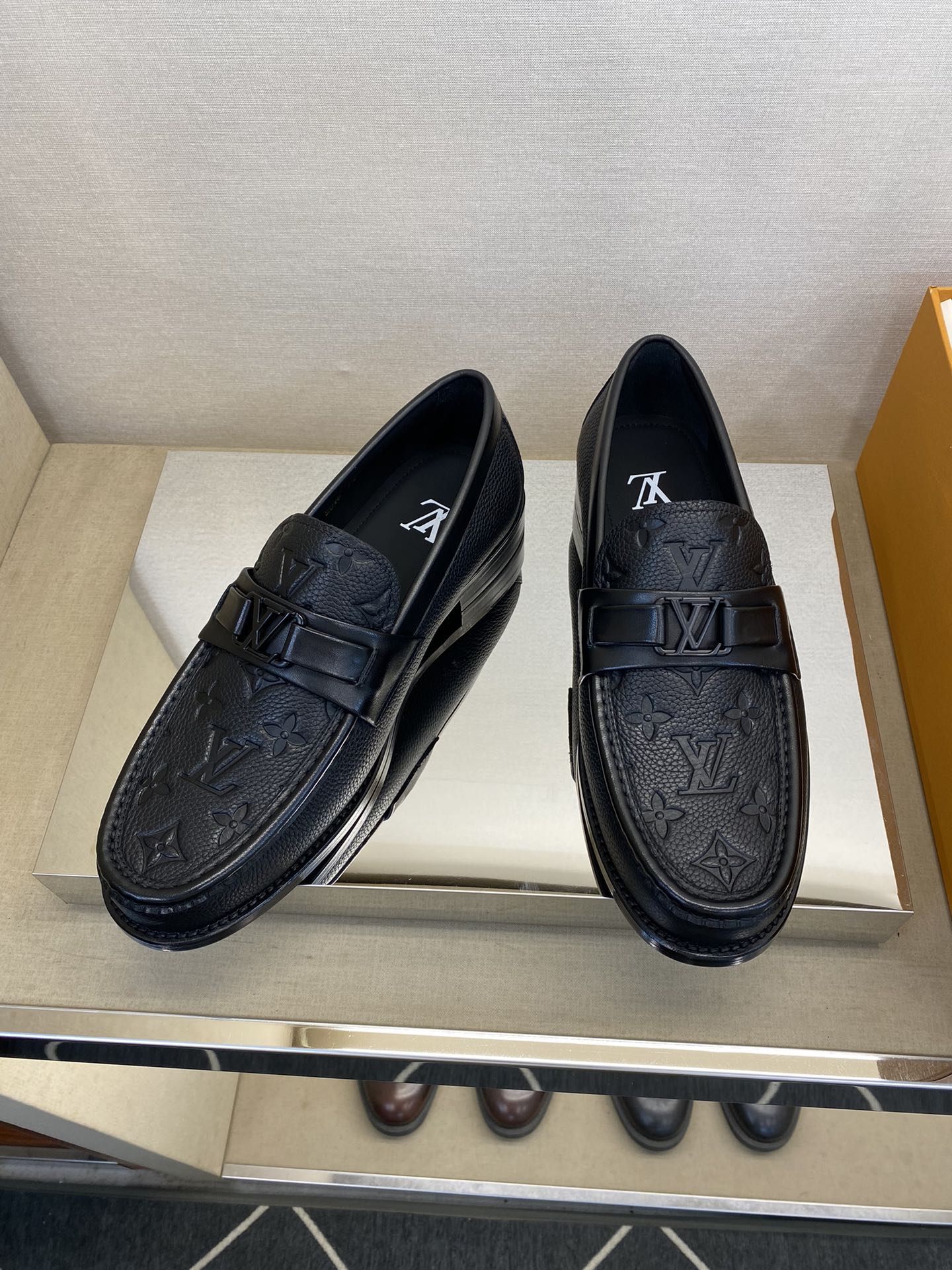 Louis Vuitton Men's LV Major Loafer