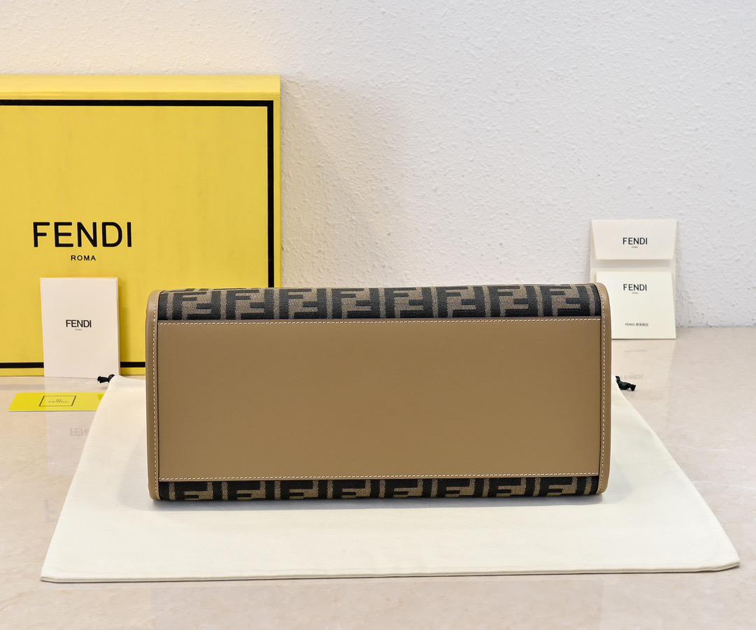 Fendi Bags TOTE Classic monogram apprentice bag