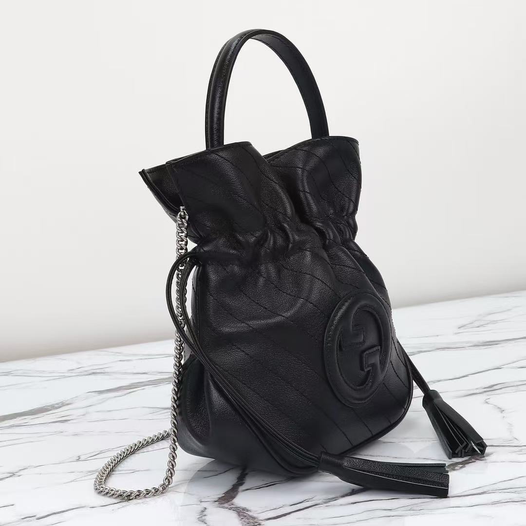 Gucci new chain crossbody bag