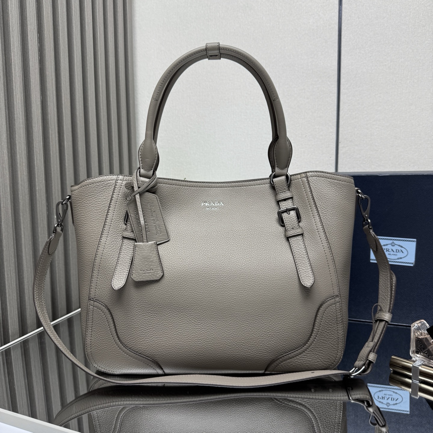 Prada Large leather tote bag-Grey 1BG602