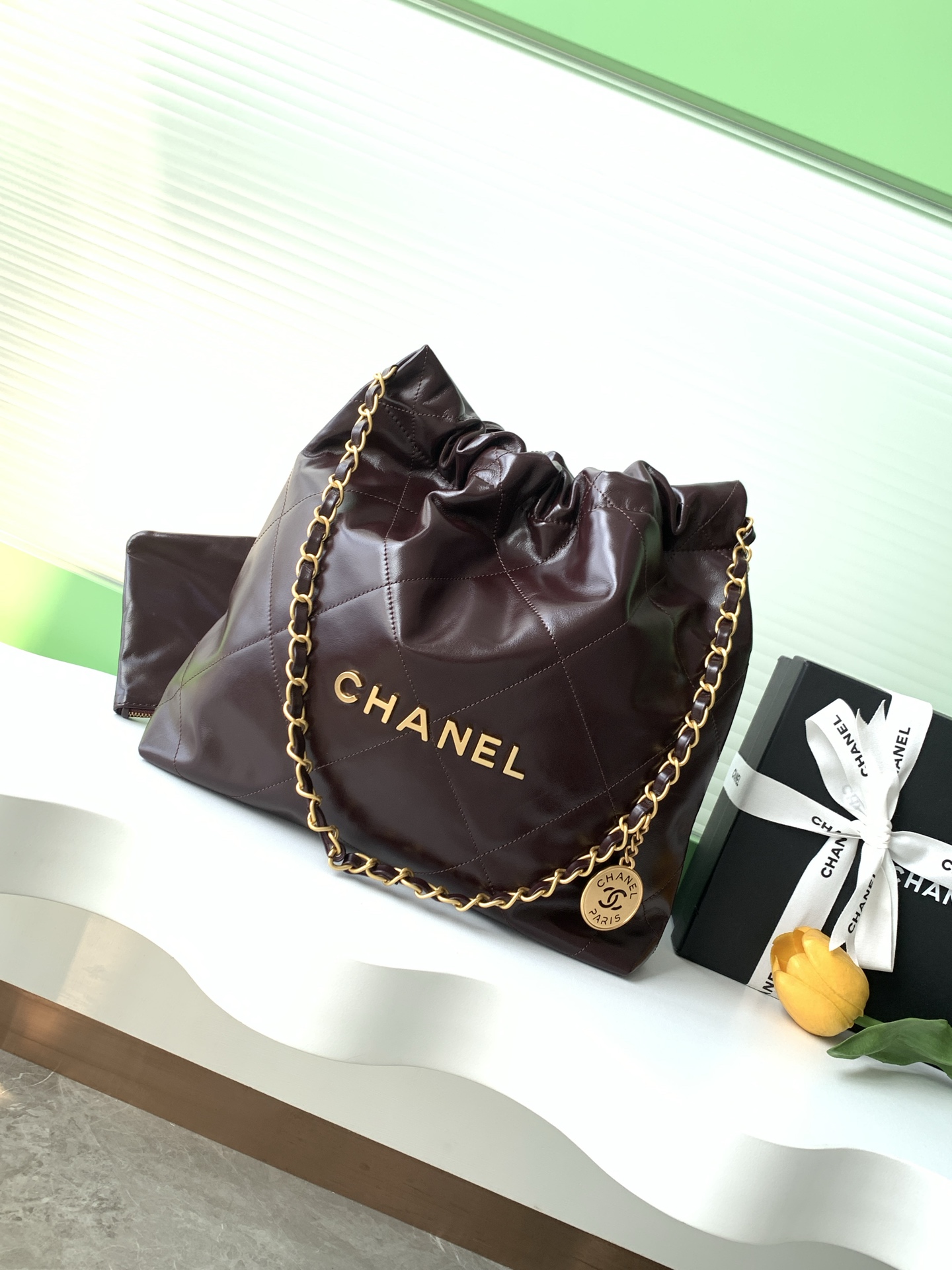 Chanel 22 Small Handbag in Bordeaux Shiny Calfskin  AS3260