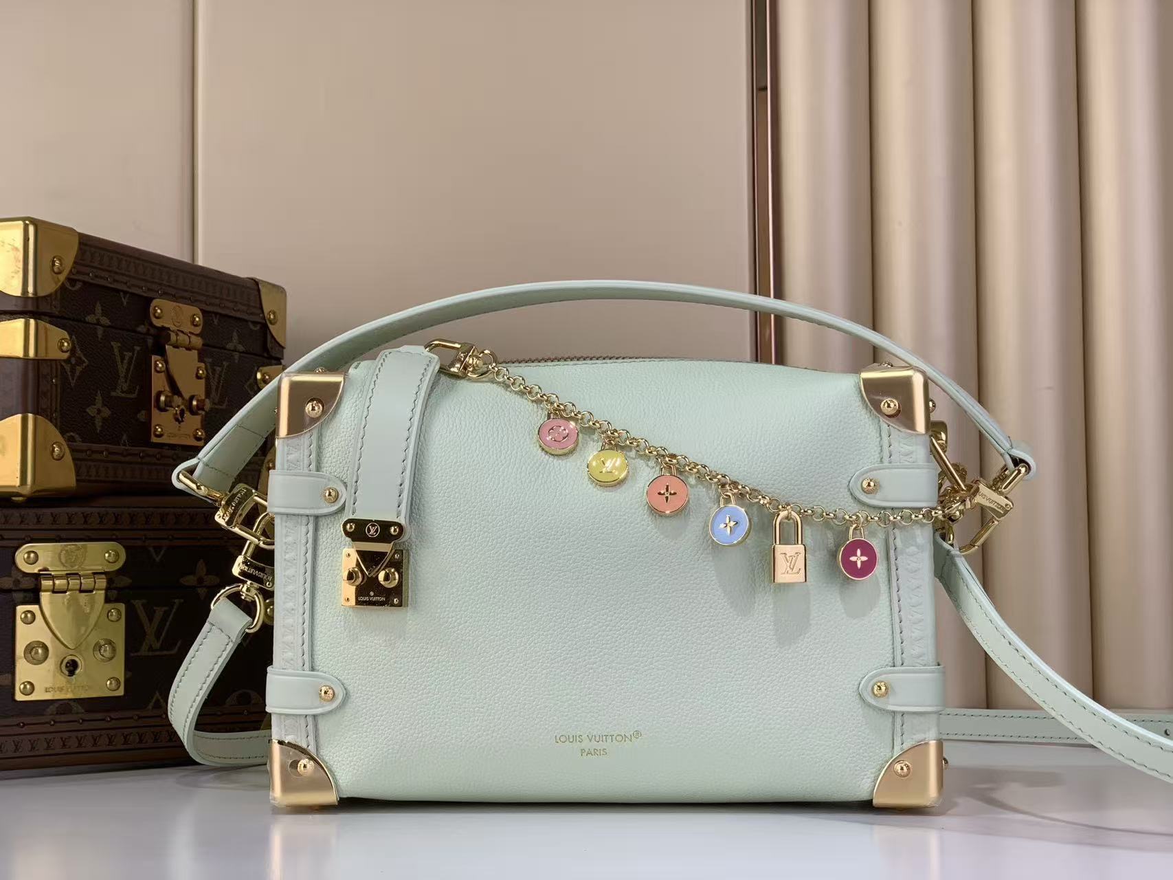 Louis Vuitton LV new Side TRUNK medium-sized handbag M27449