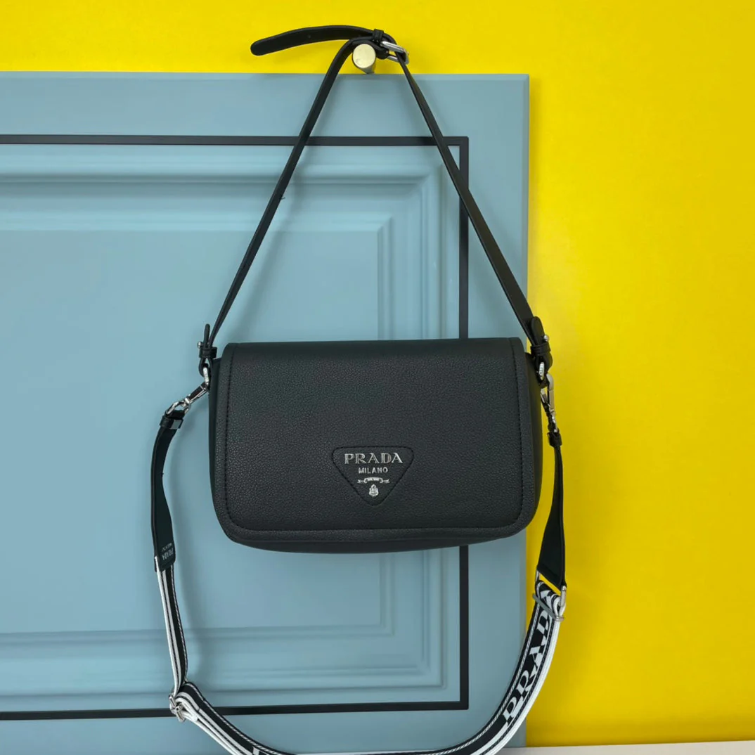 Prada  24 BAG WITH STRAP IN BLACK CALFSKIN
