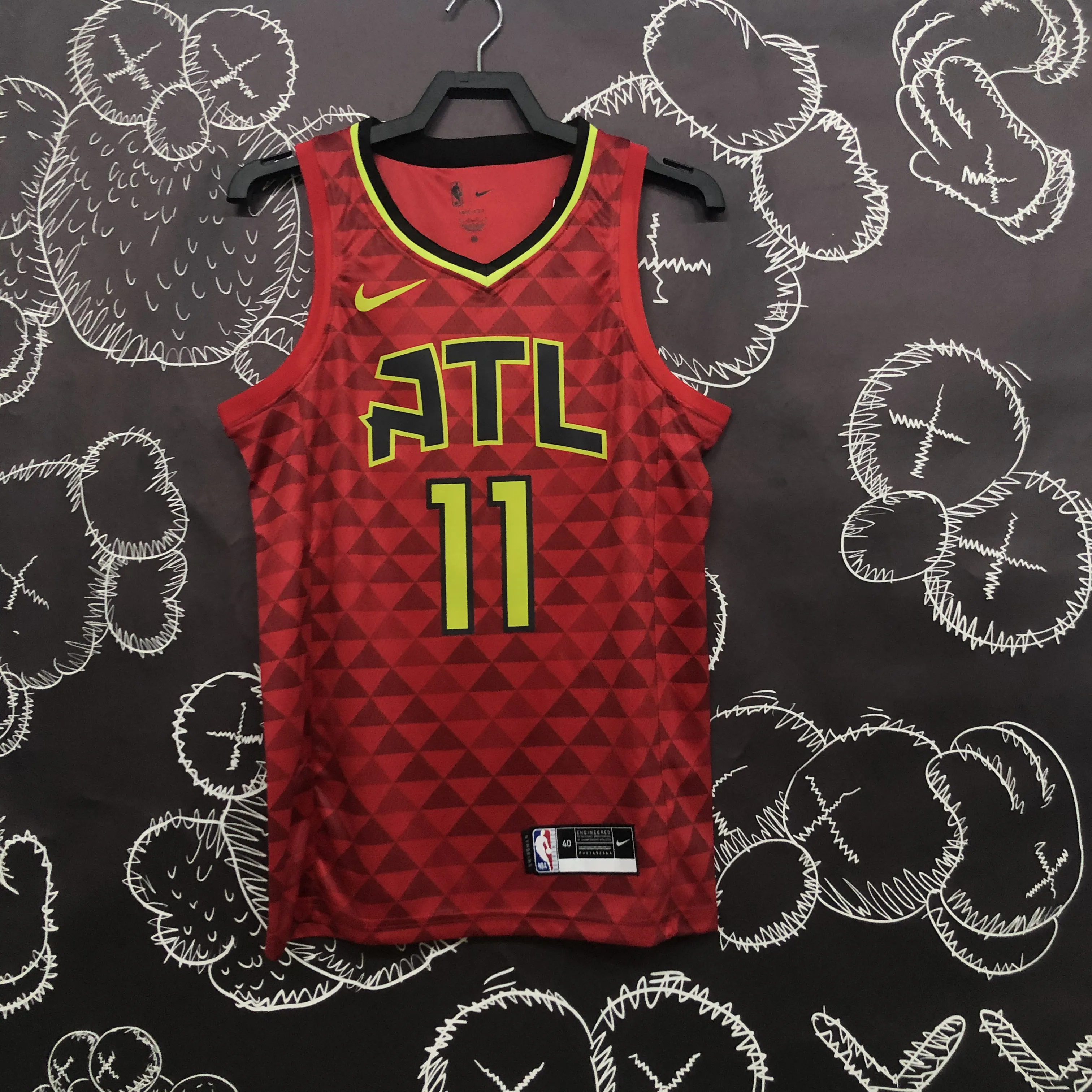 Atlanta Hawks Red Square  #11 Young