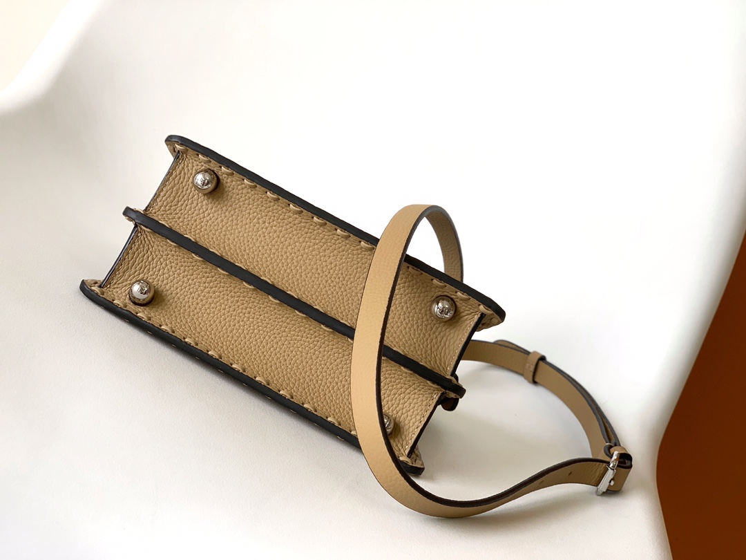 Fendi Peekaboo Selleria Petite Peekaboo-Beige