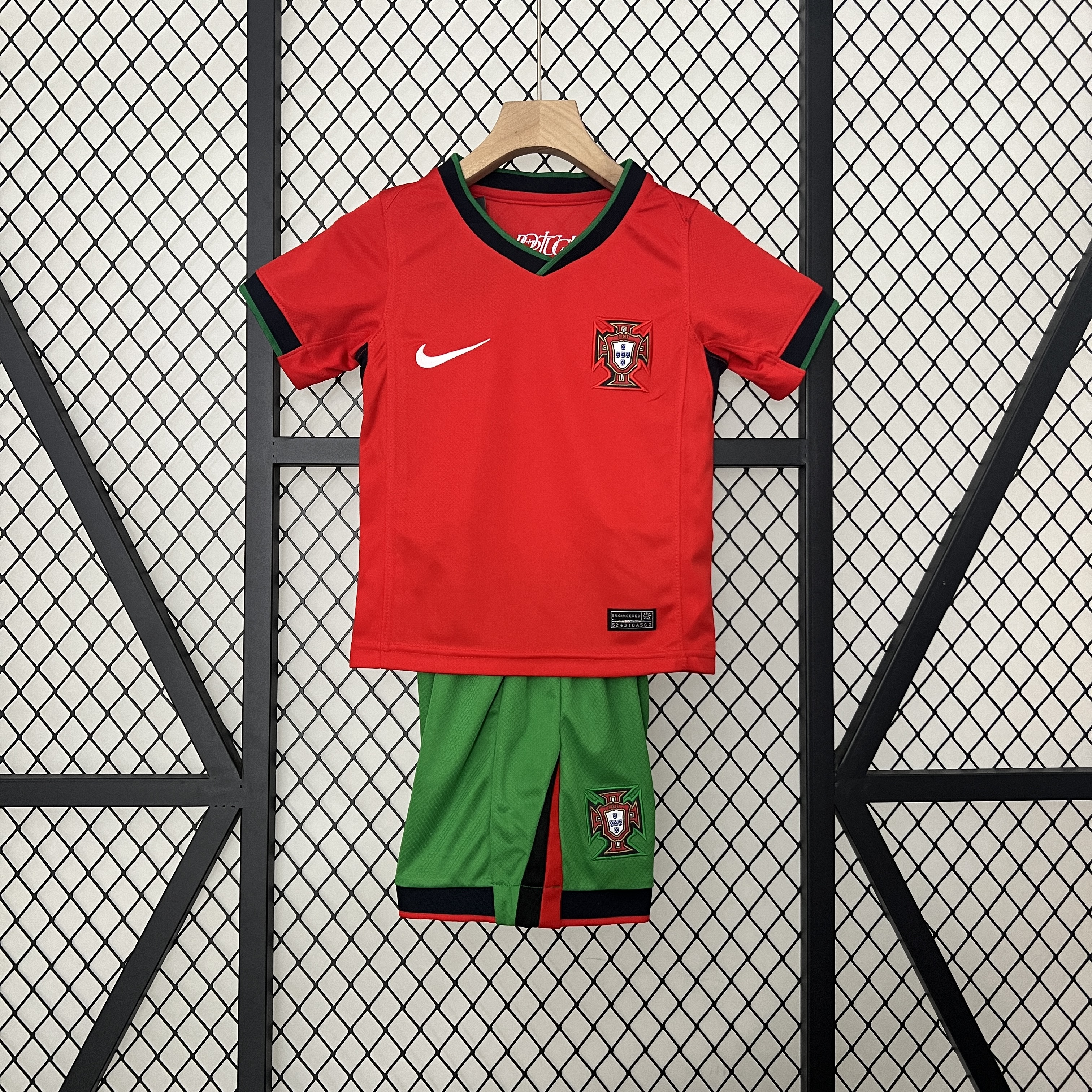 Kids Kit Portugal 24/25 Home Red / Green Shorts