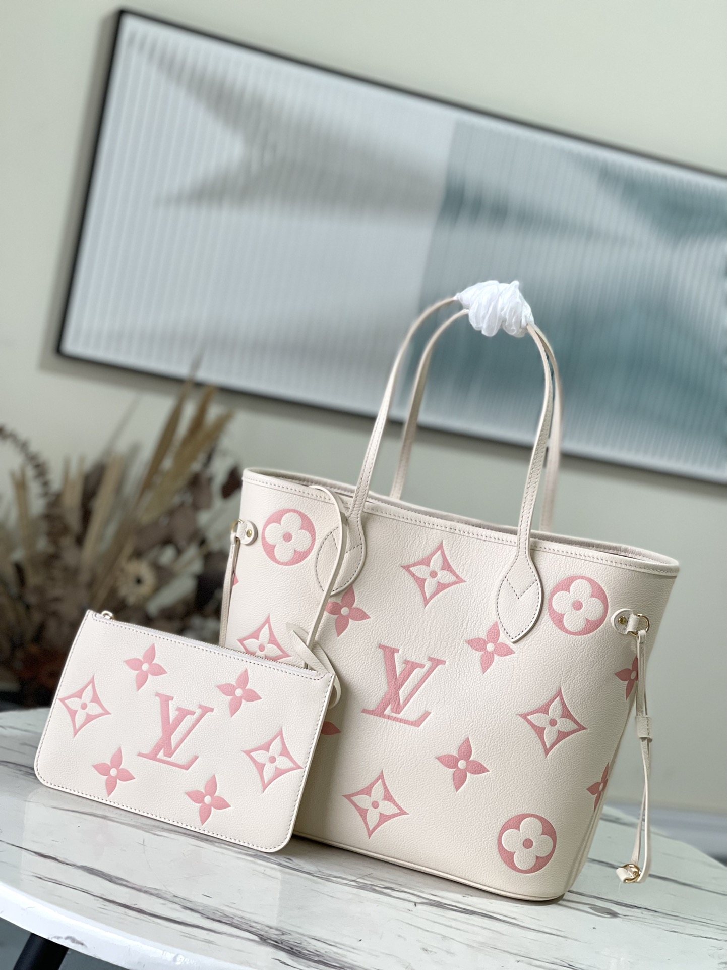 Louis Vuitton LV Neverfull MM Pink M21579