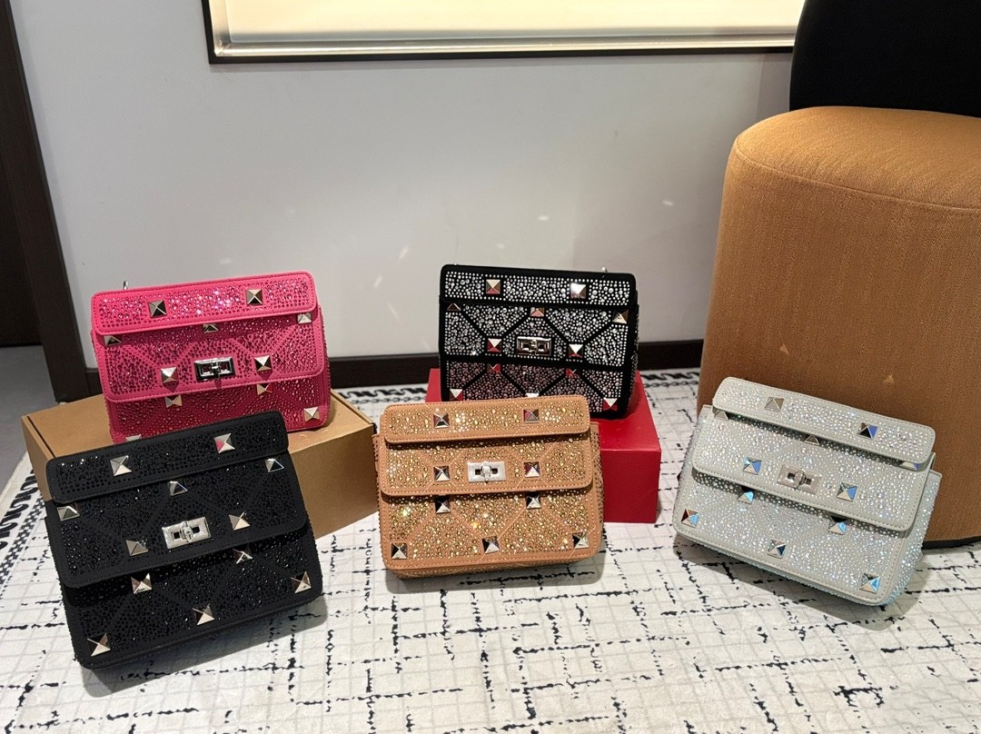 Valentino Bling Rockstud Spike Boxy Suede All-over Crystal Large Stud Twist-lock Flap Shoulder Bag - KAIROO