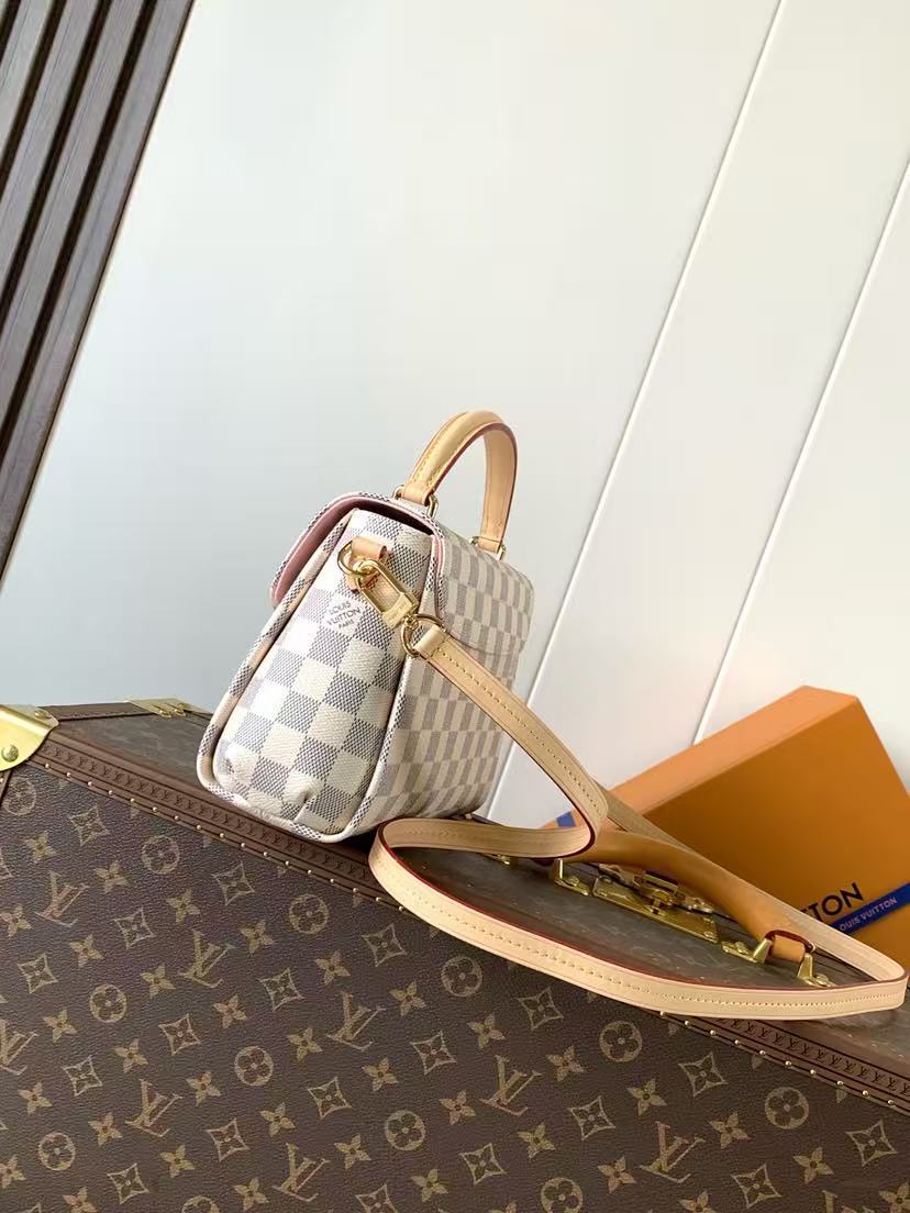 Louis Vuitton Croissette handbag