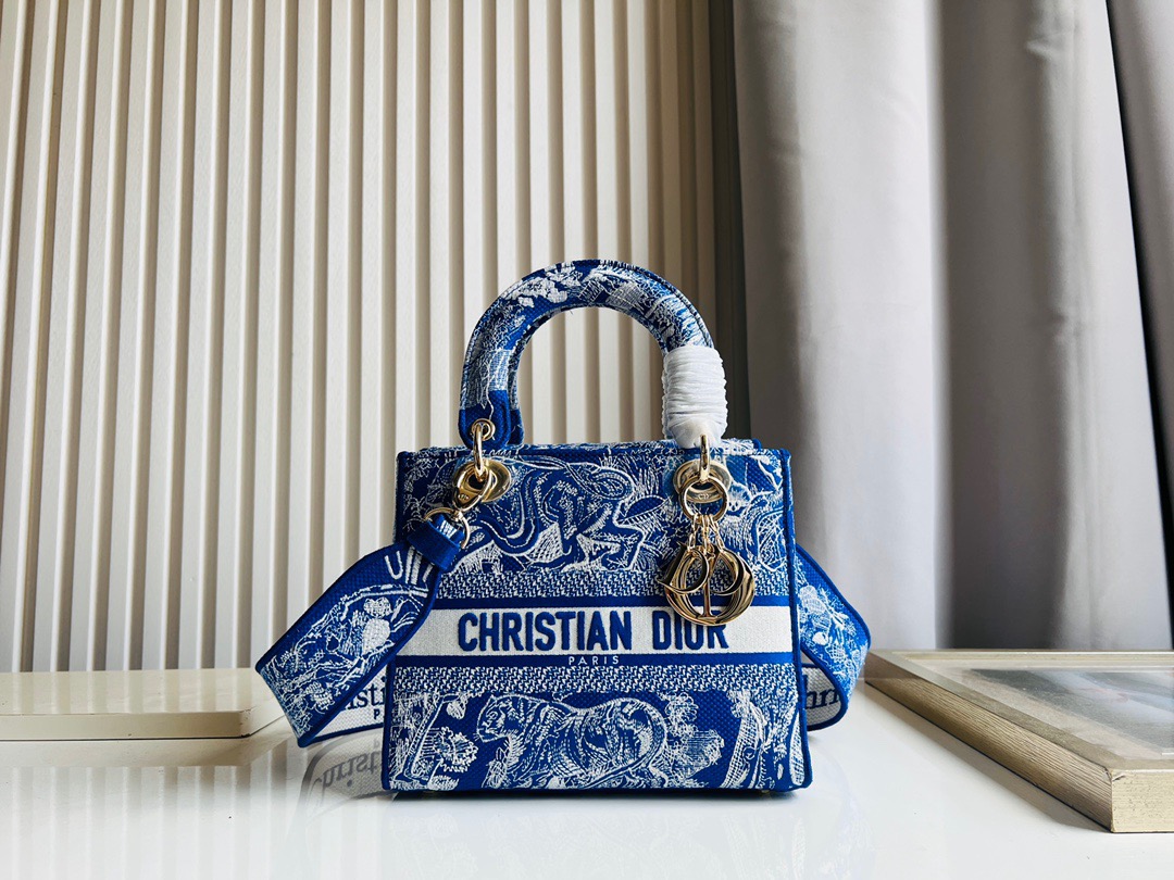 Dior The LADY D-LITE Bag AAA Quality