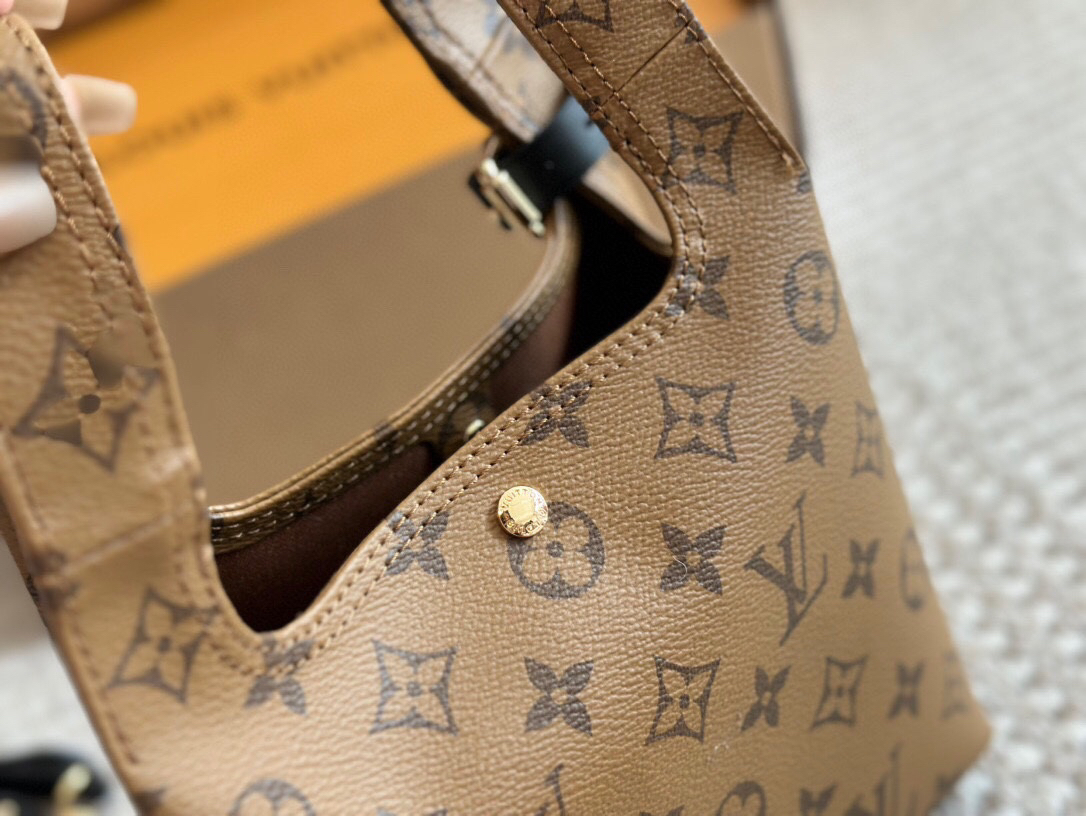 Louis Vuitton LV New Handbags
