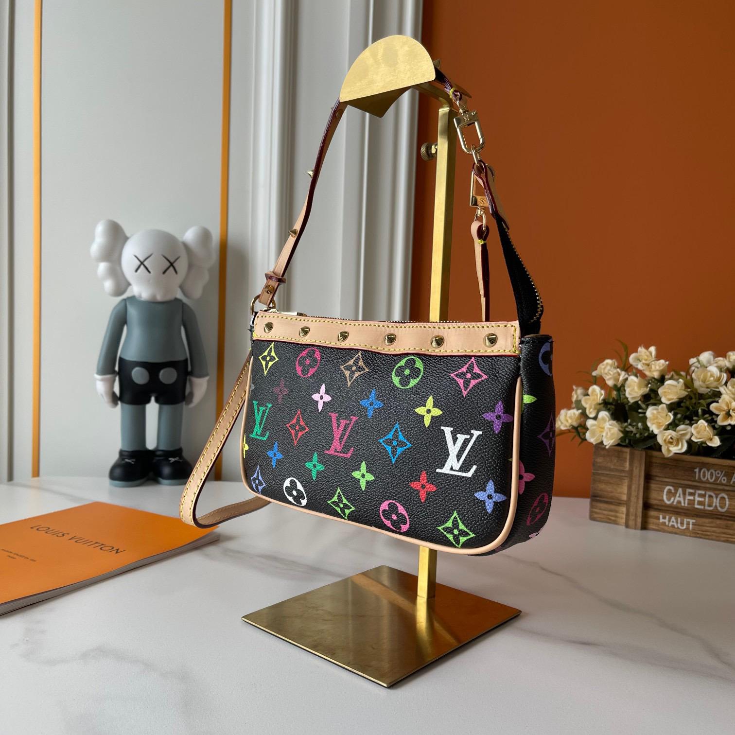 Louis Vuitton LV M92649 handbags
