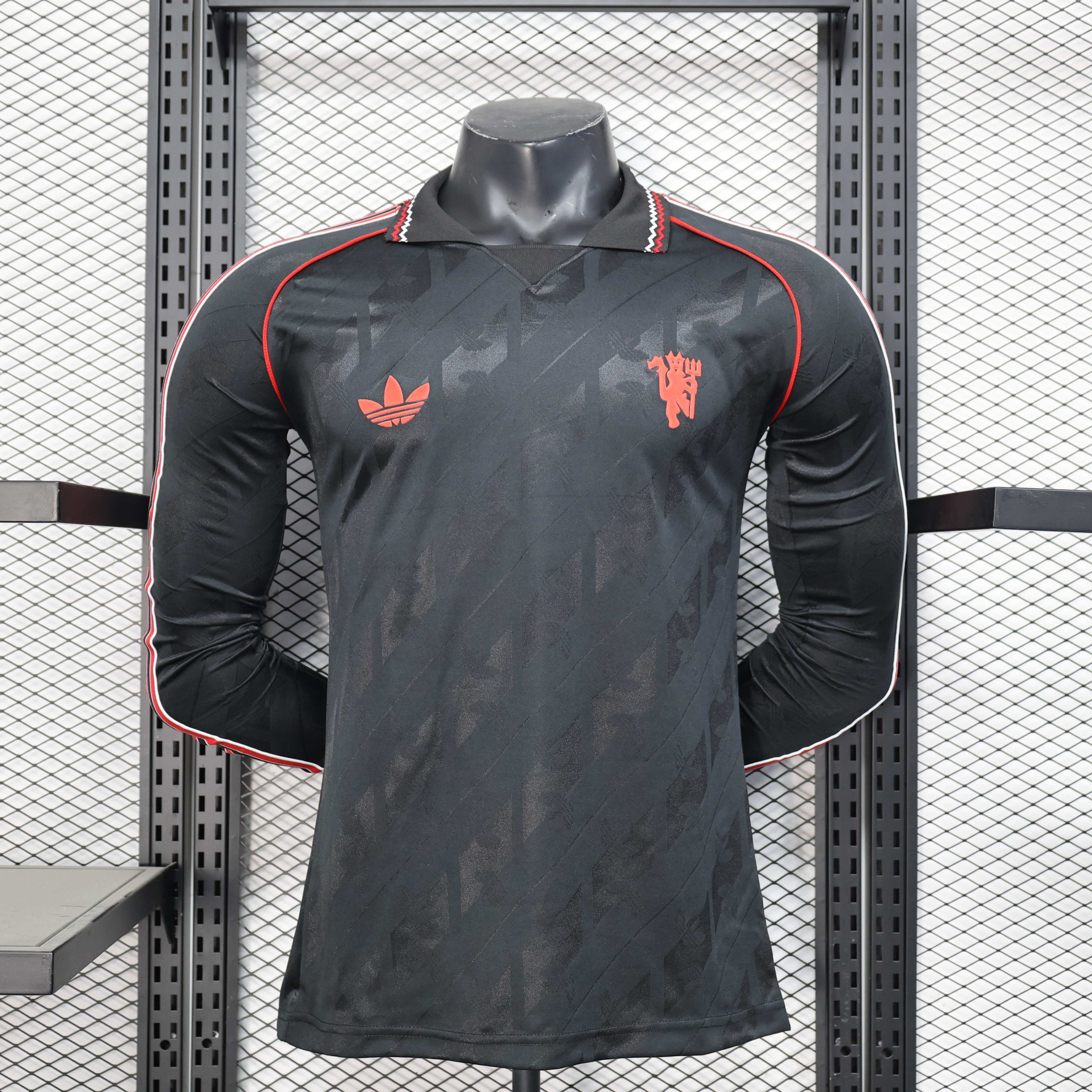 Retro Manchester United Black Long Sleeves S-XXL