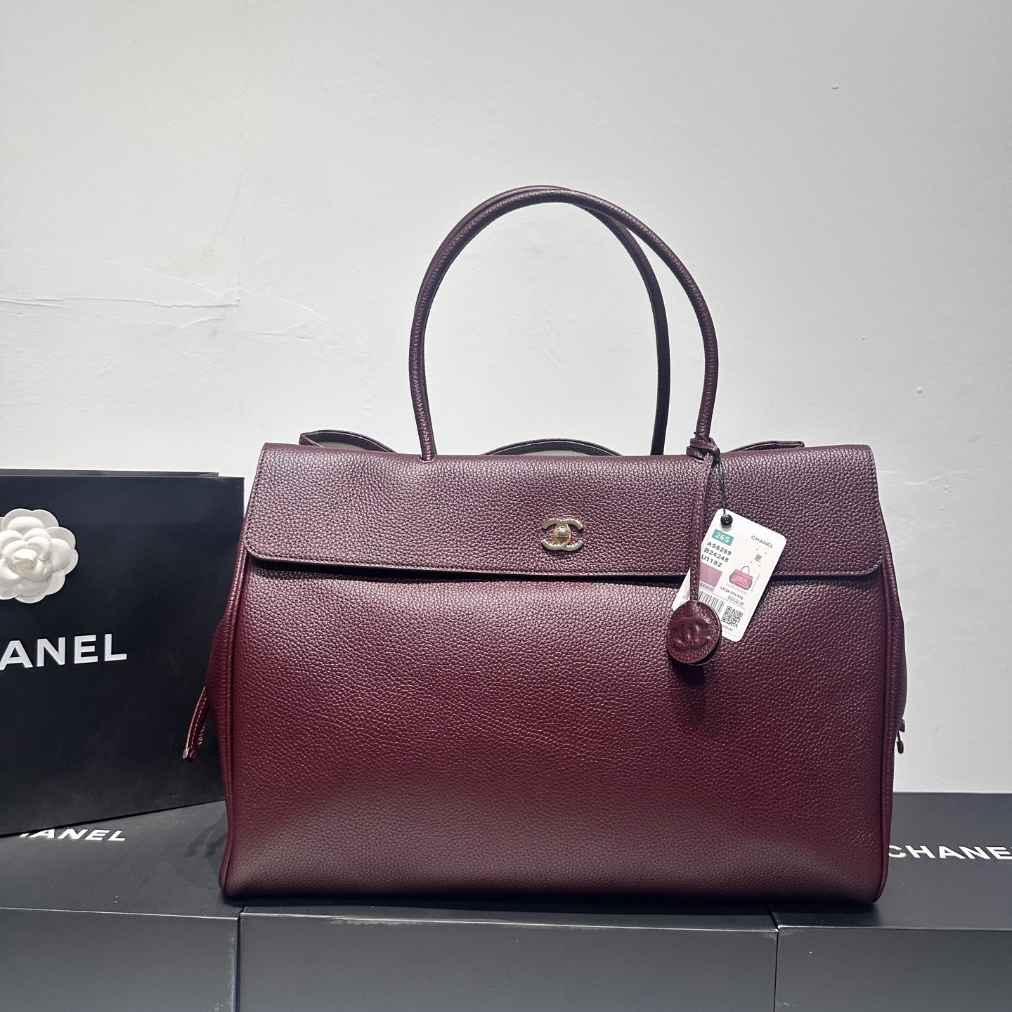 Chanel Spring Summer 2026 Large Tote in Burgundy AS6289